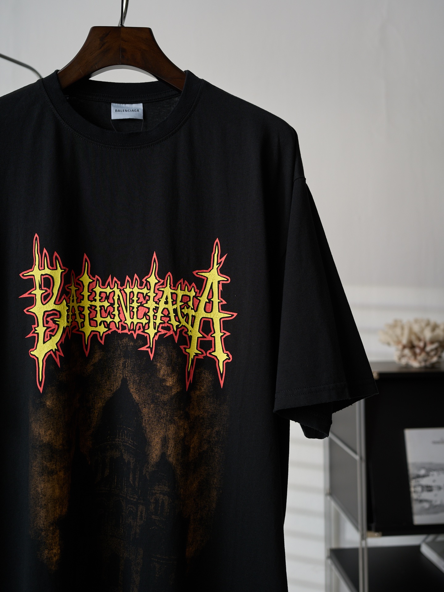 Balenciaga 城堡直喷印花圆领短袖T恤