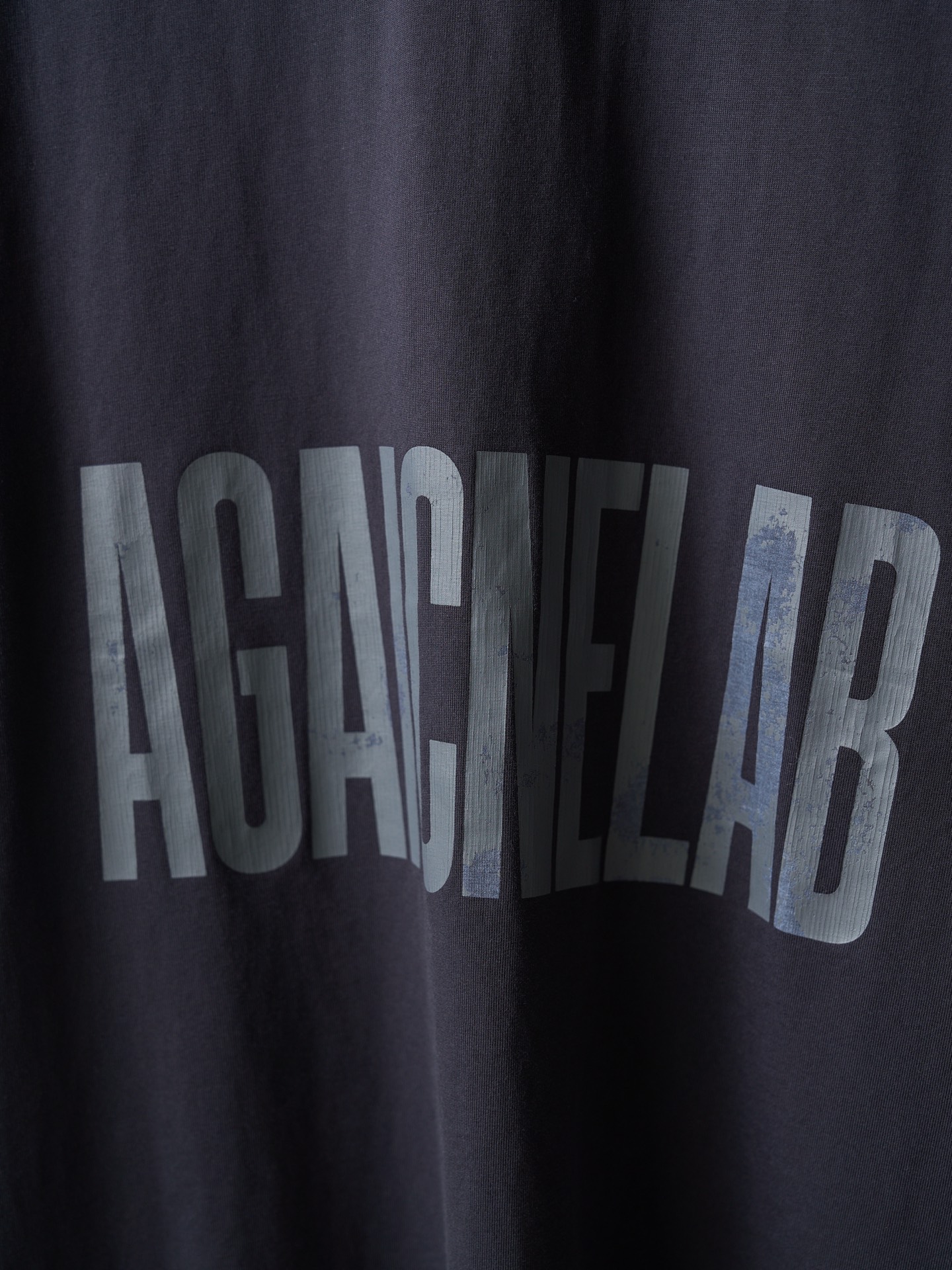 Balenciaga 裂纹字母印花圆领短袖T恤