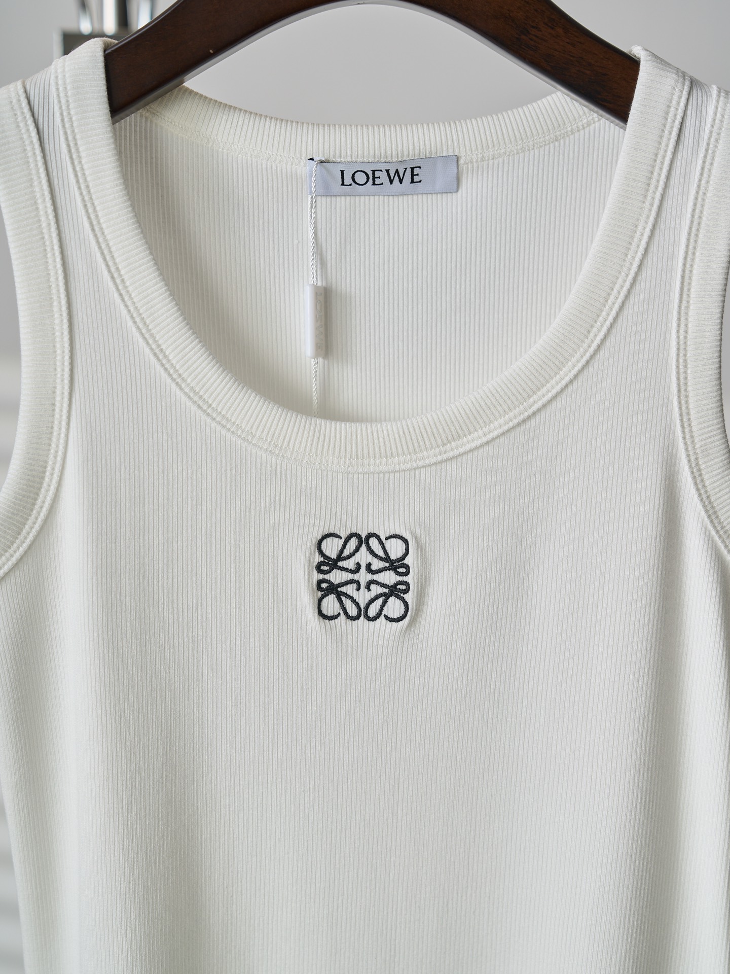 Loewe Anagram logo刺绣弹力背心女款