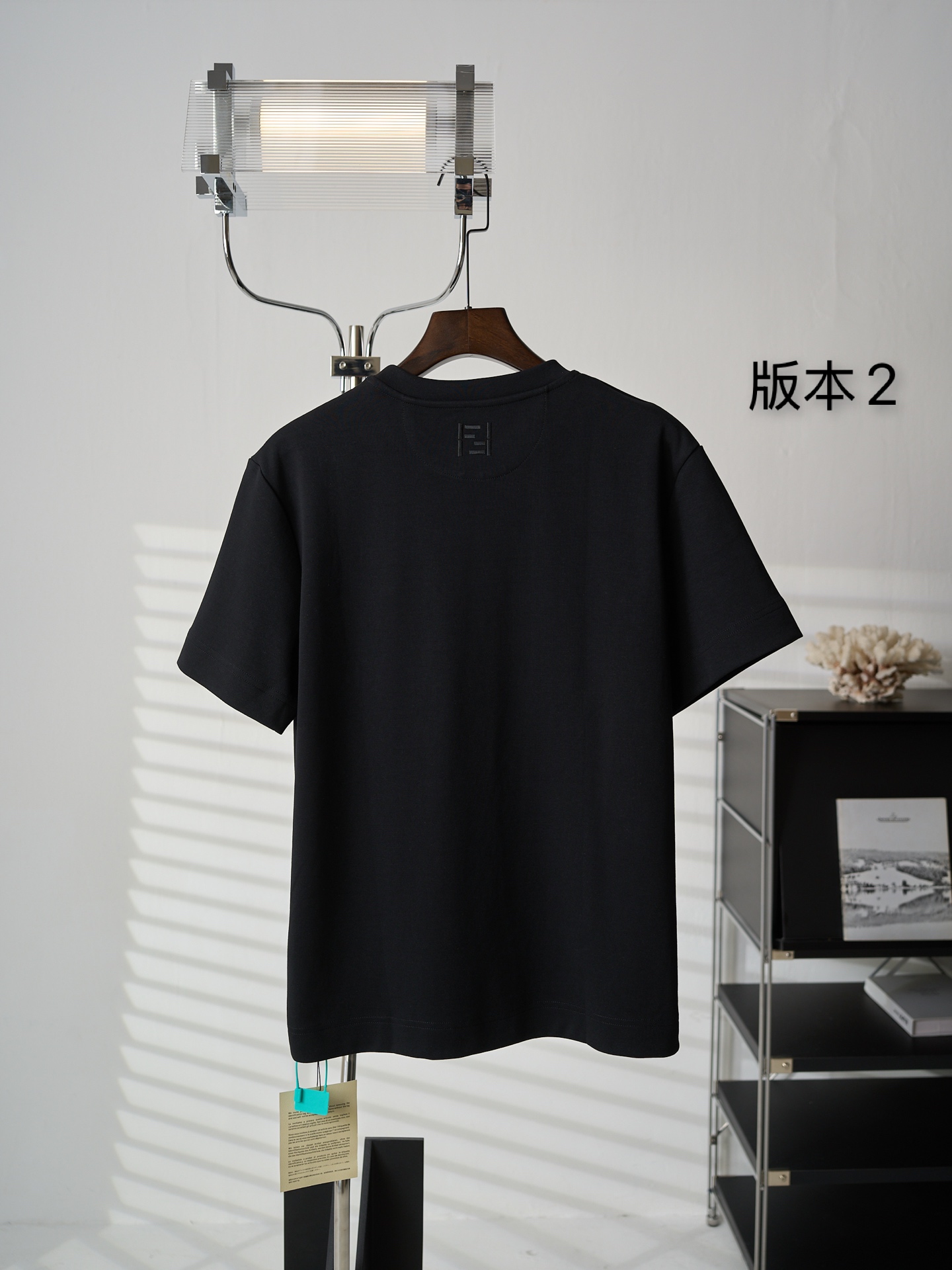 Fendi 缎带拉绳贴袋圆领短袖T恤版本2