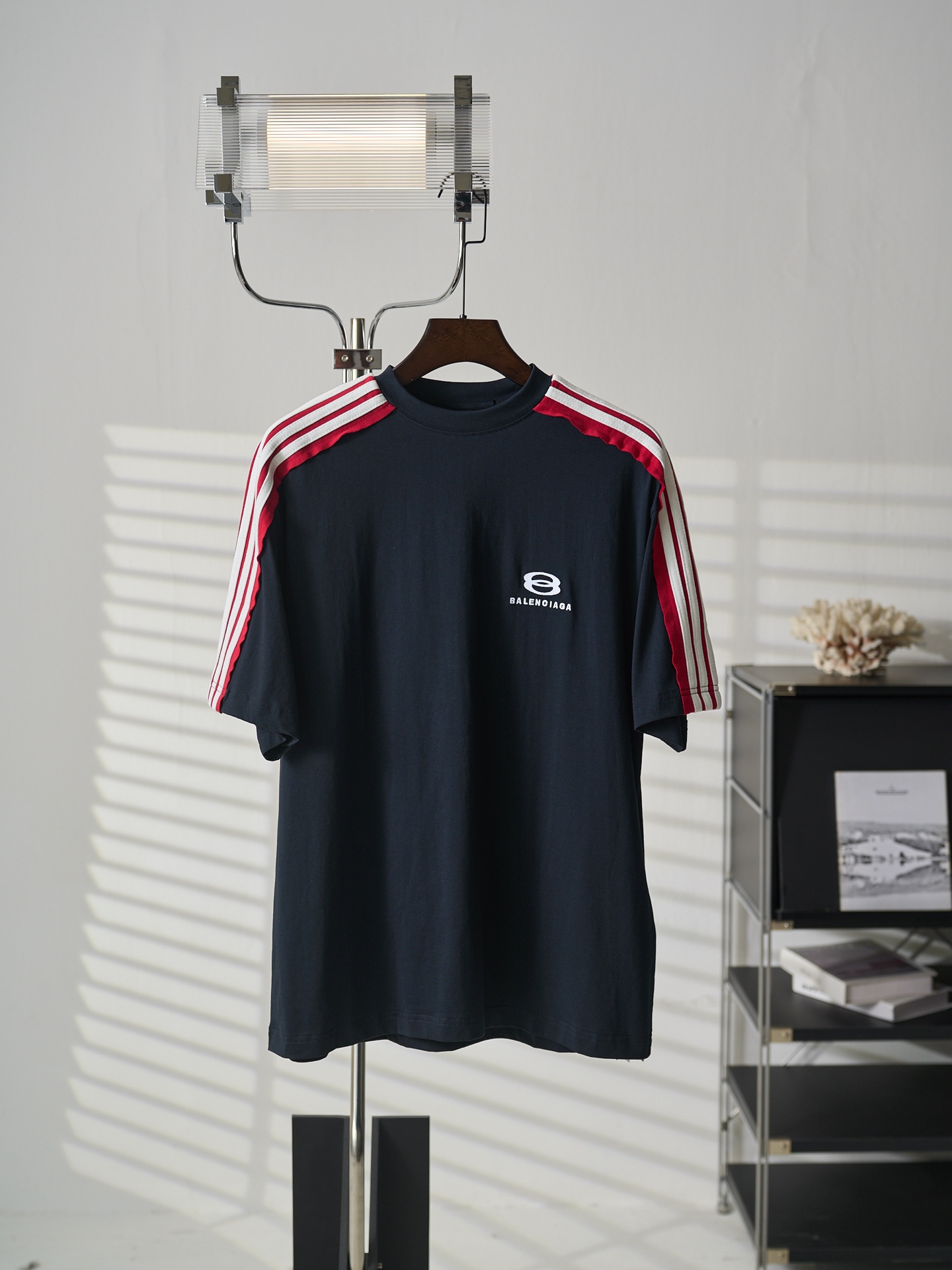 Balenciaga Sports Icon双环刺绣条纹圆领短袖T恤