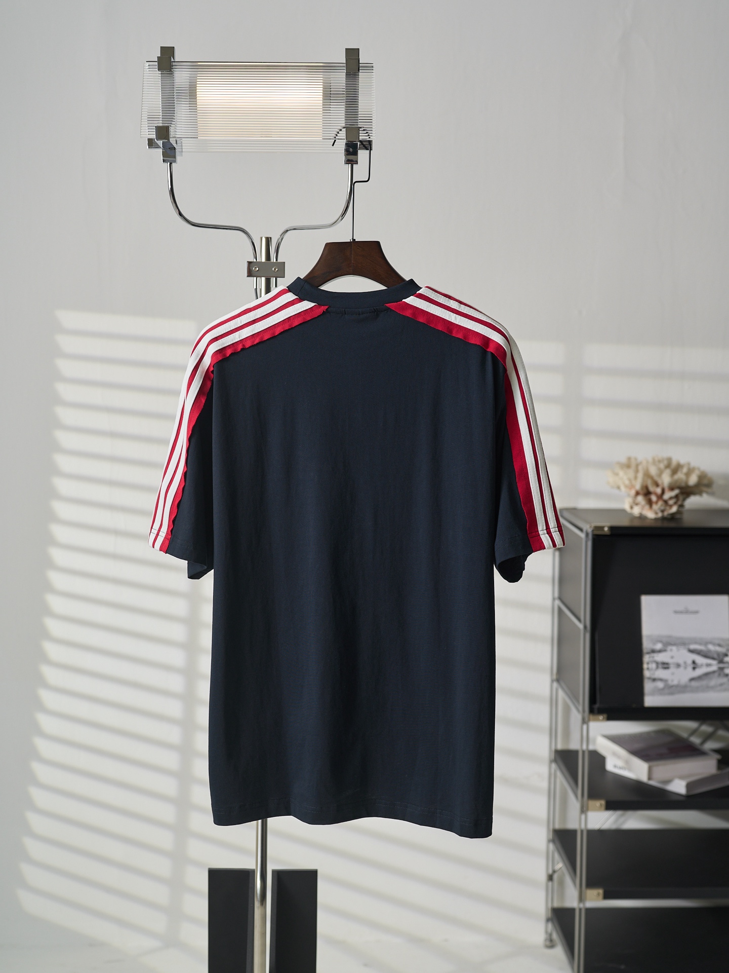 Balenciaga Sports Icon双环刺绣条纹圆领短袖T恤