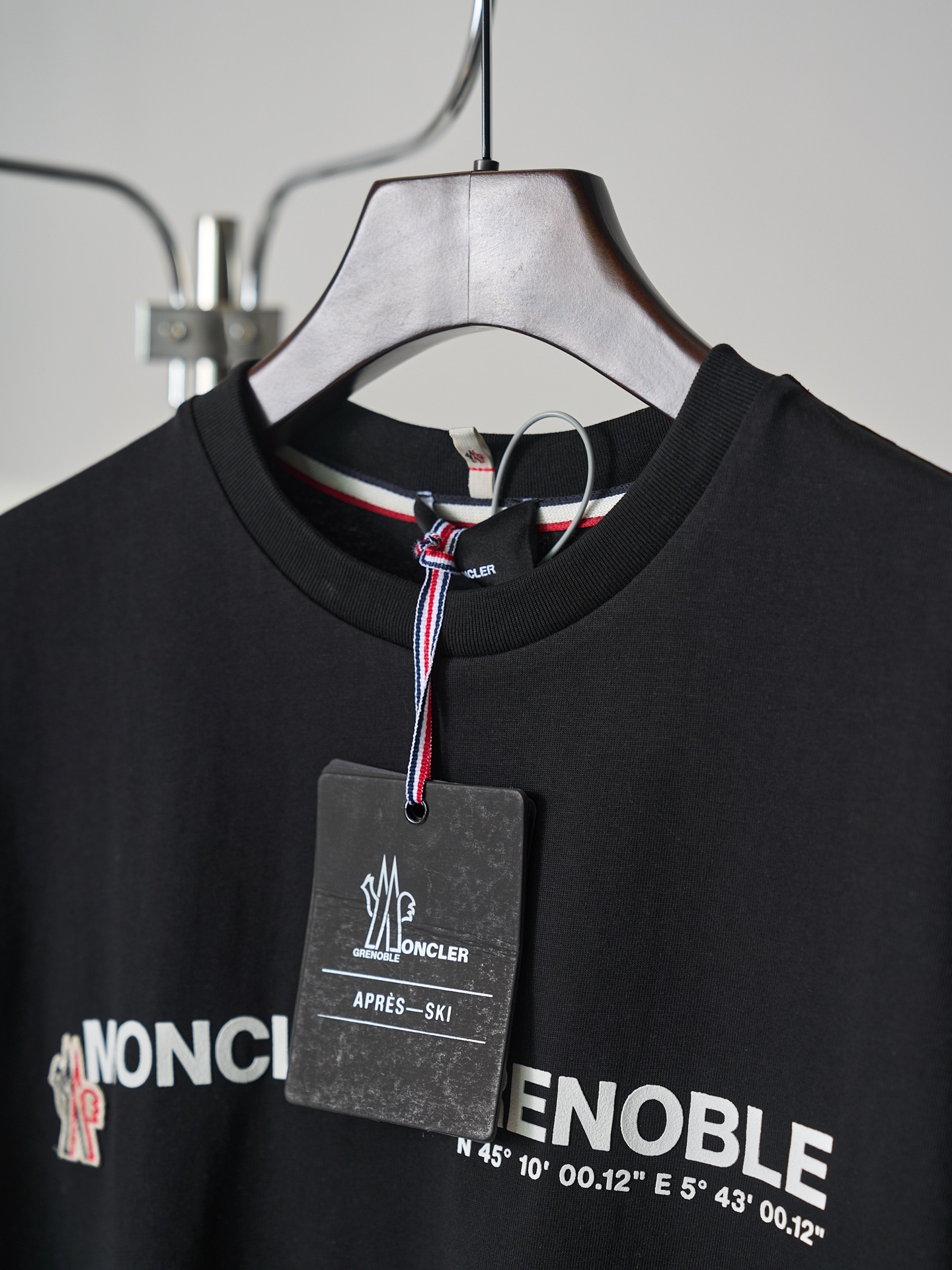 Moncler 标识字母印花圆领短袖T恤