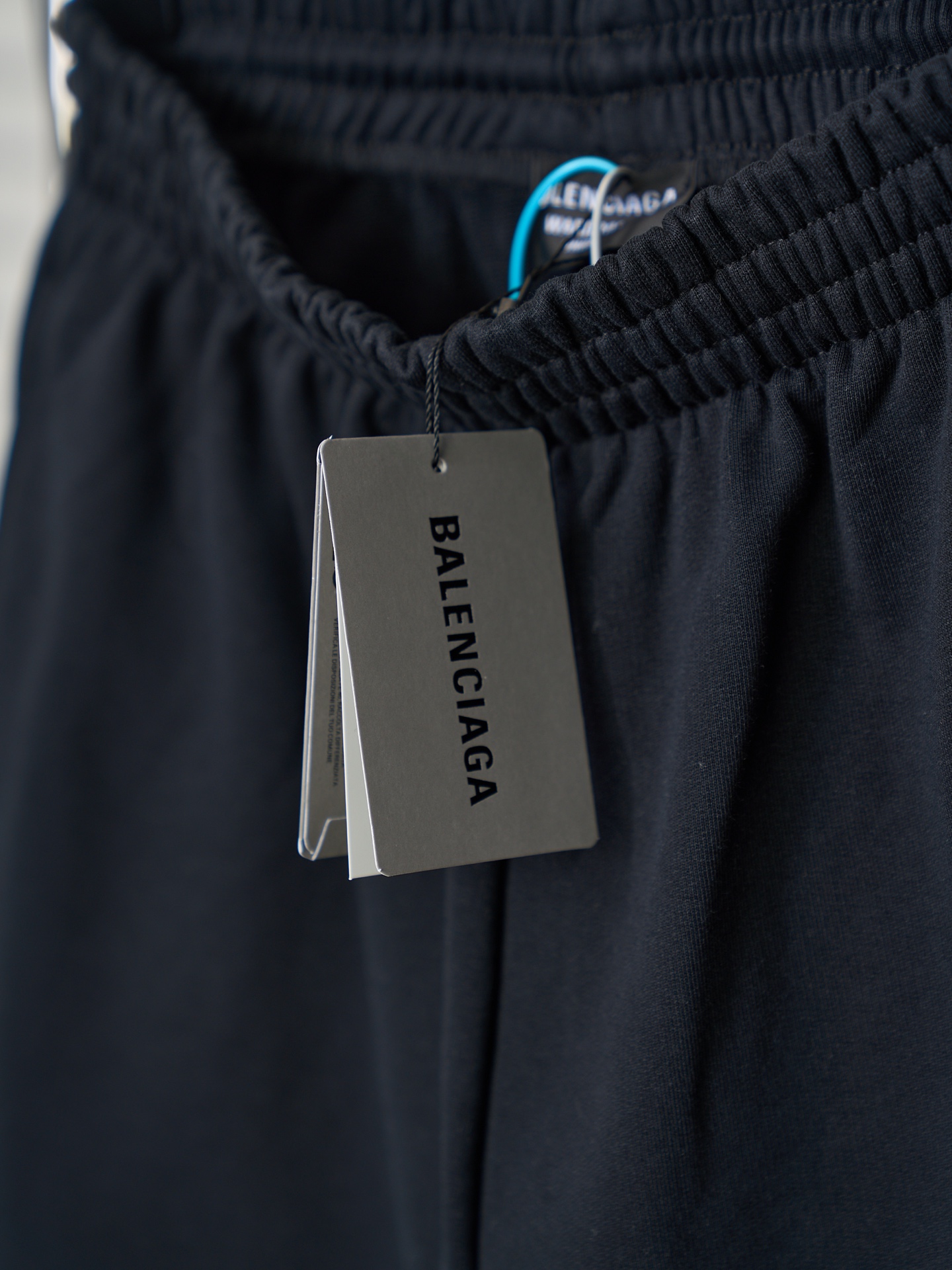 Balenciaga 可乐徽标刺绣短裤