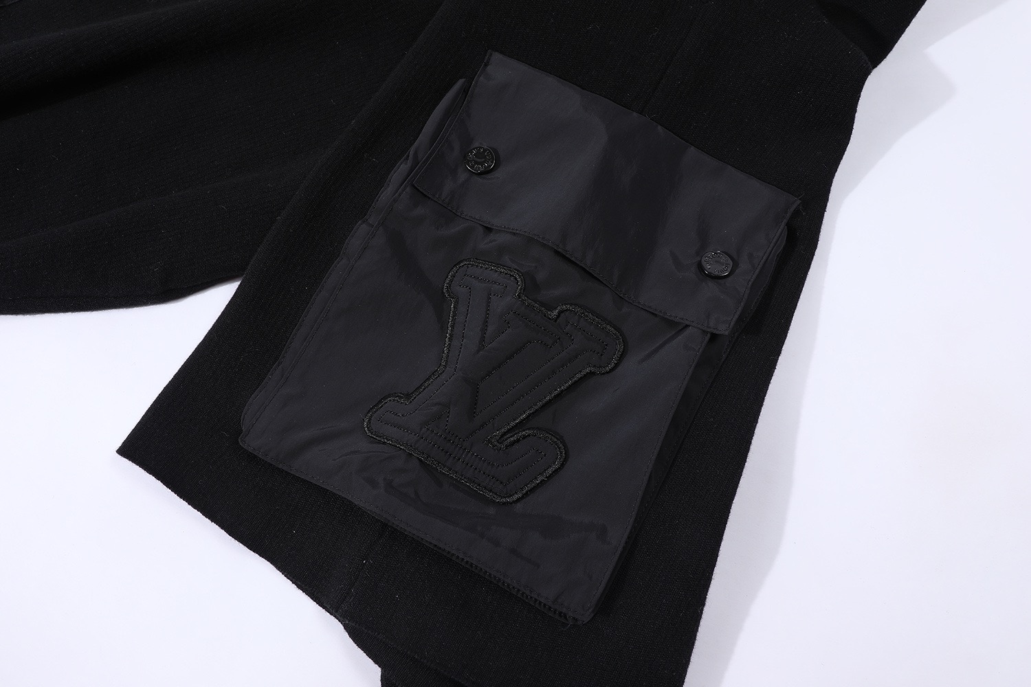 Louis Vuitton 压纹贴饰抽绳系带短裤