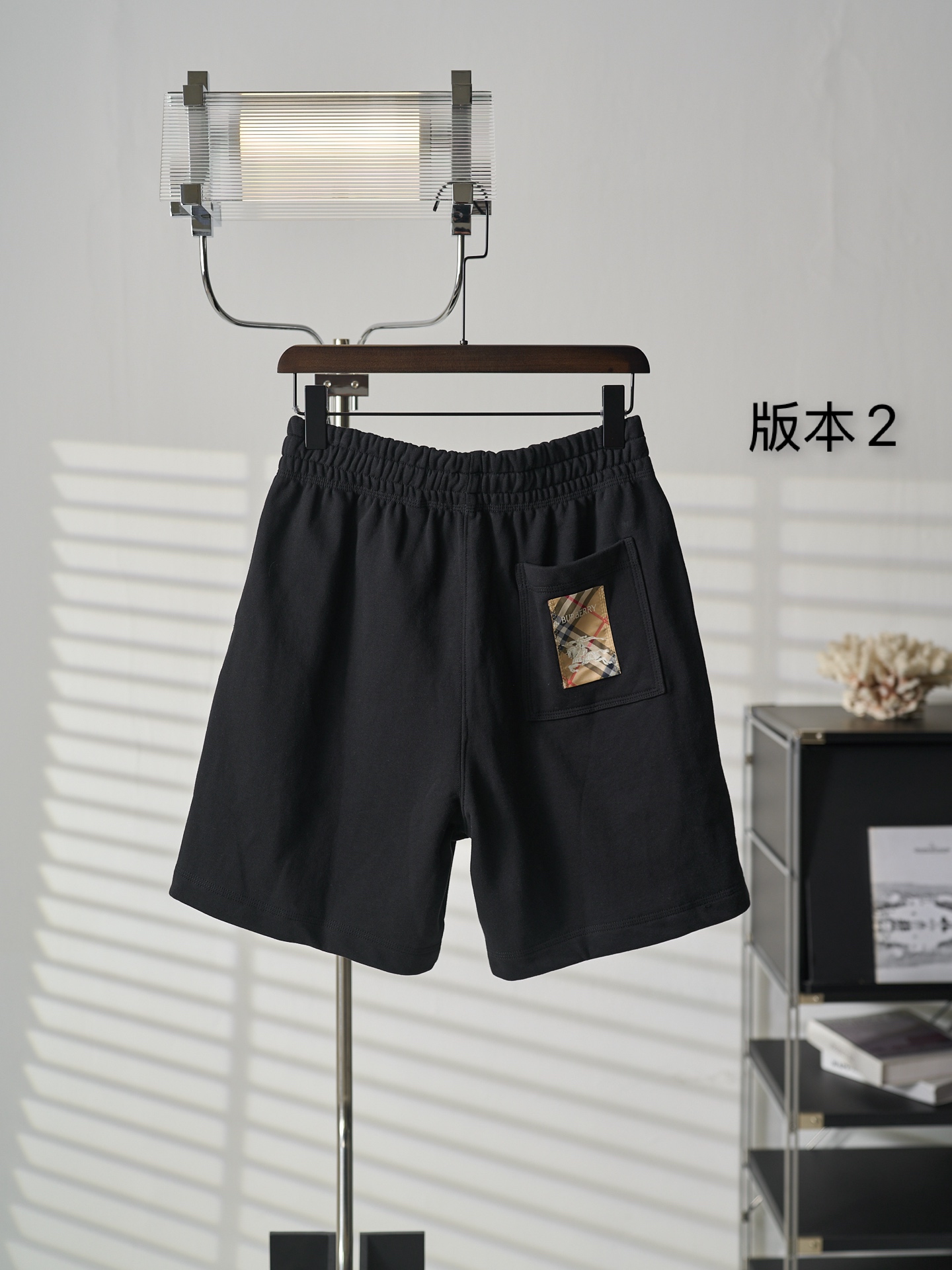 Burberry 格纹LOGO标签棉质短裤版本2