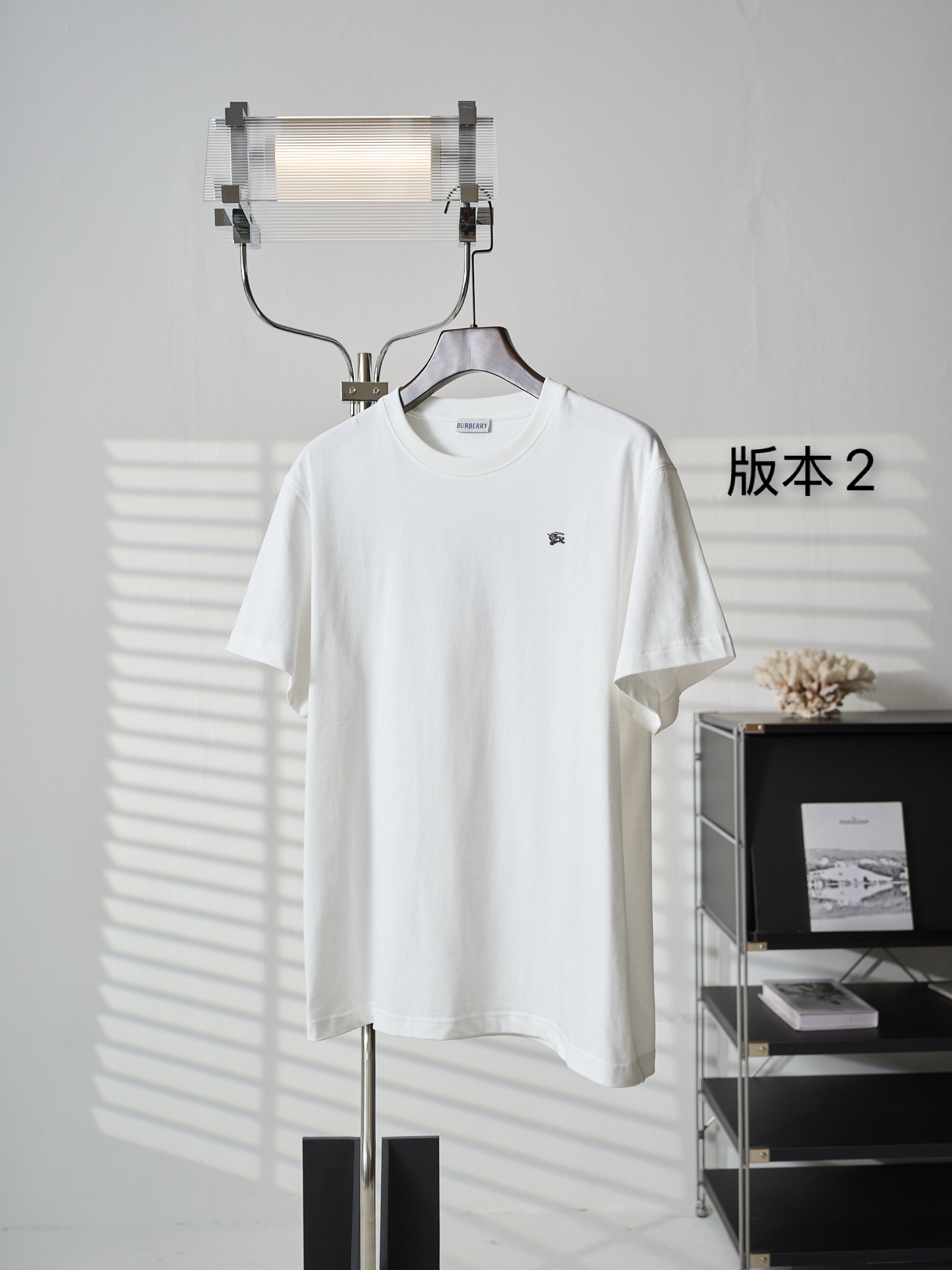 Burberry 金属马术徽标棉质圆领短袖T恤版本2