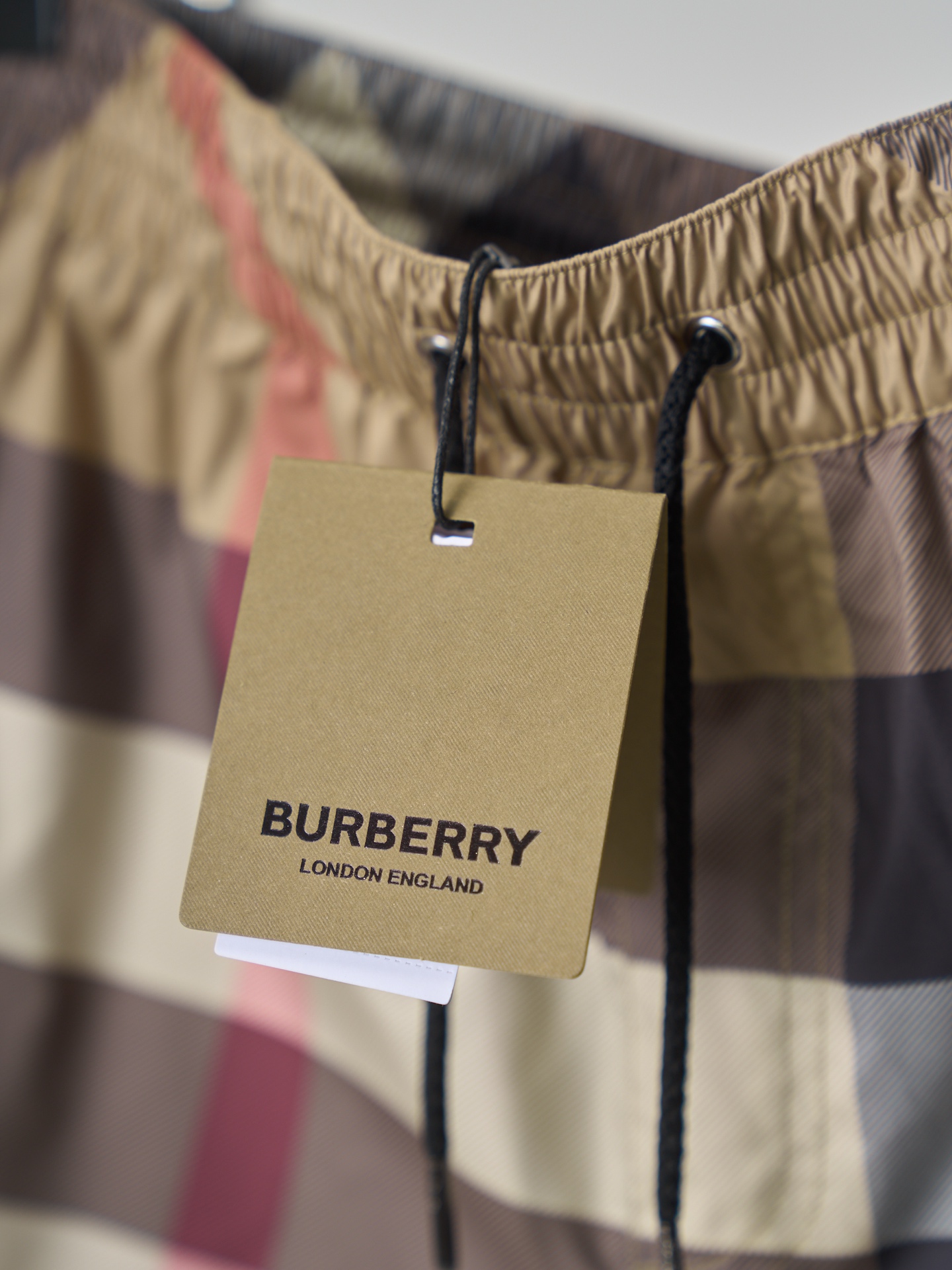 Burberry 格纹沙滩裤短裤