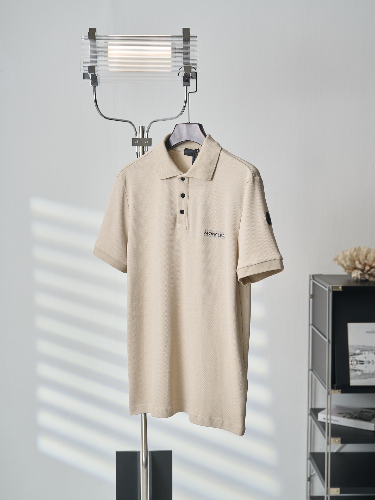 Moncler 棉质徽标字母三粒扣短袖Polo衫