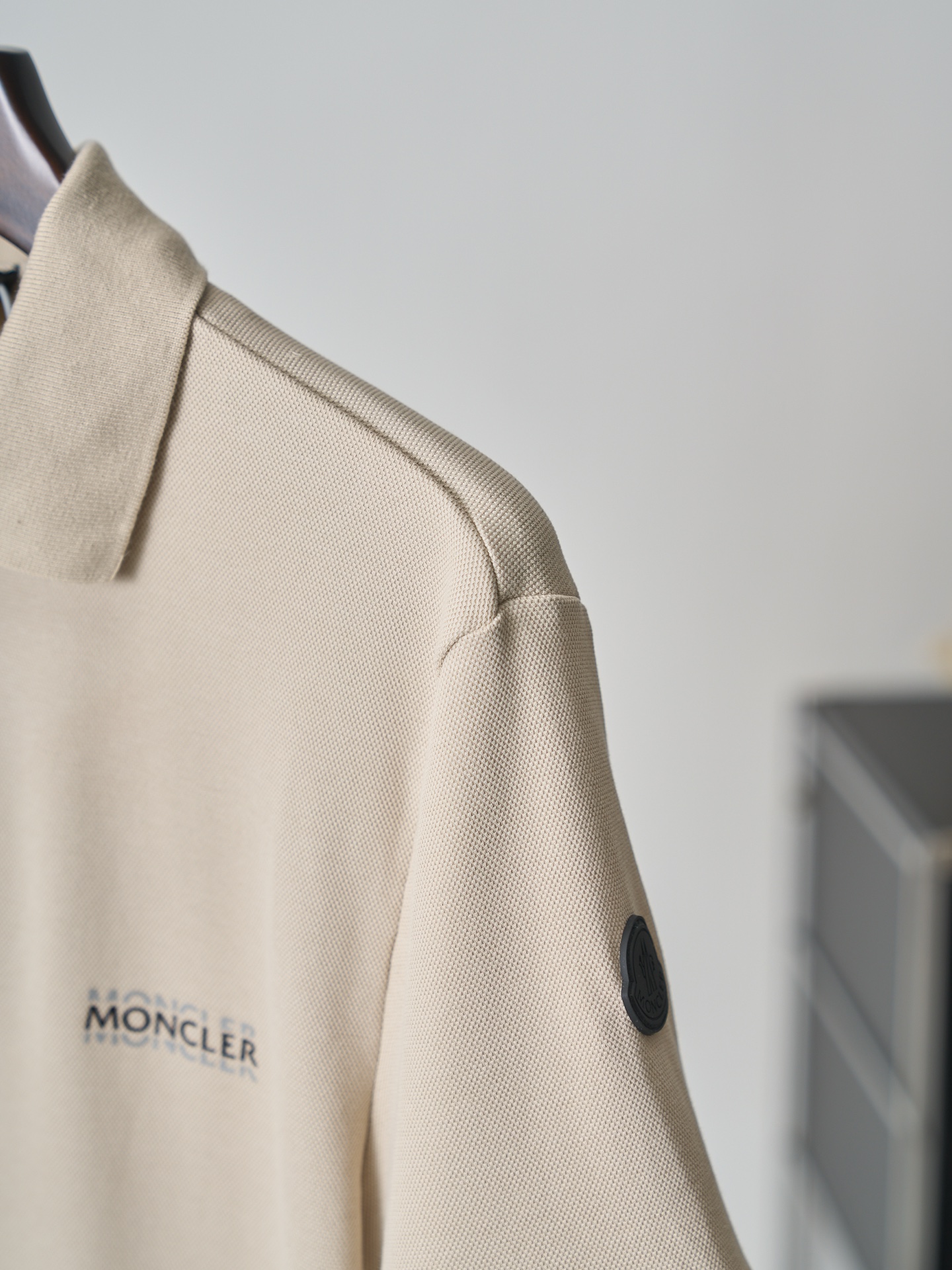 Moncler 棉质徽标字母三粒扣短袖Polo衫