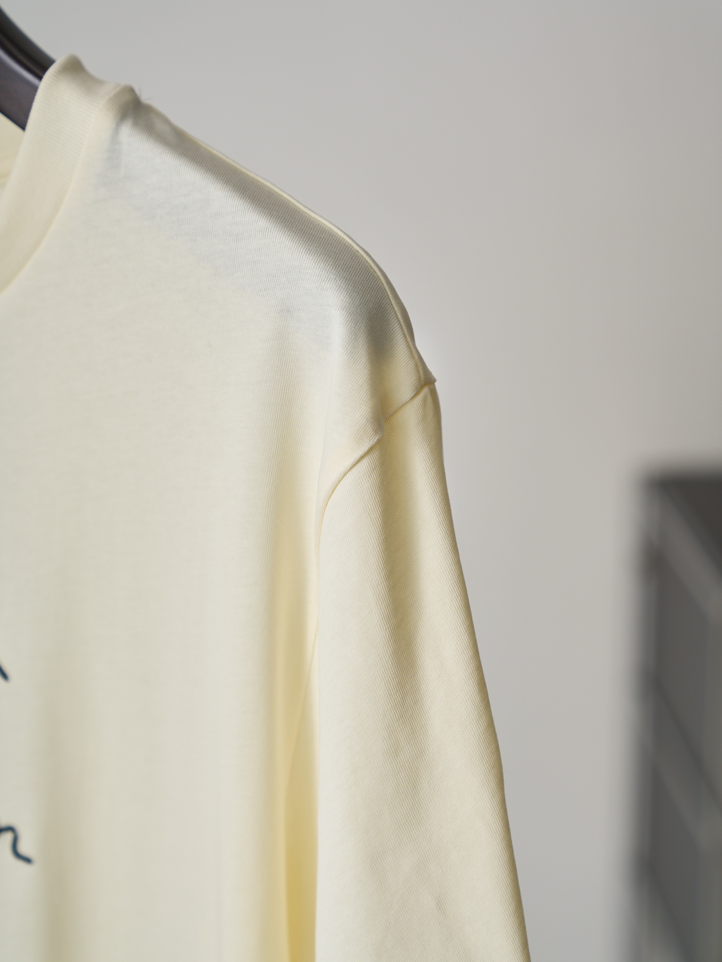 Moncler 字母绣花圆领短袖T恤