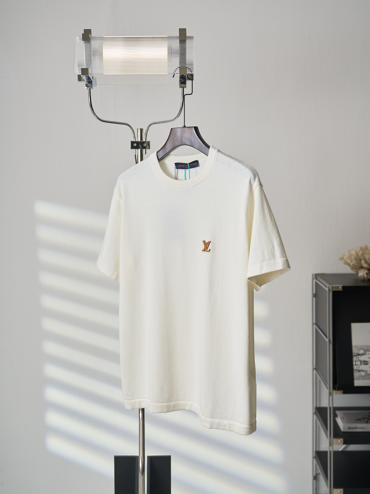 Louis Vuitton 皮质徽标圆领针织短袖T恤版本2