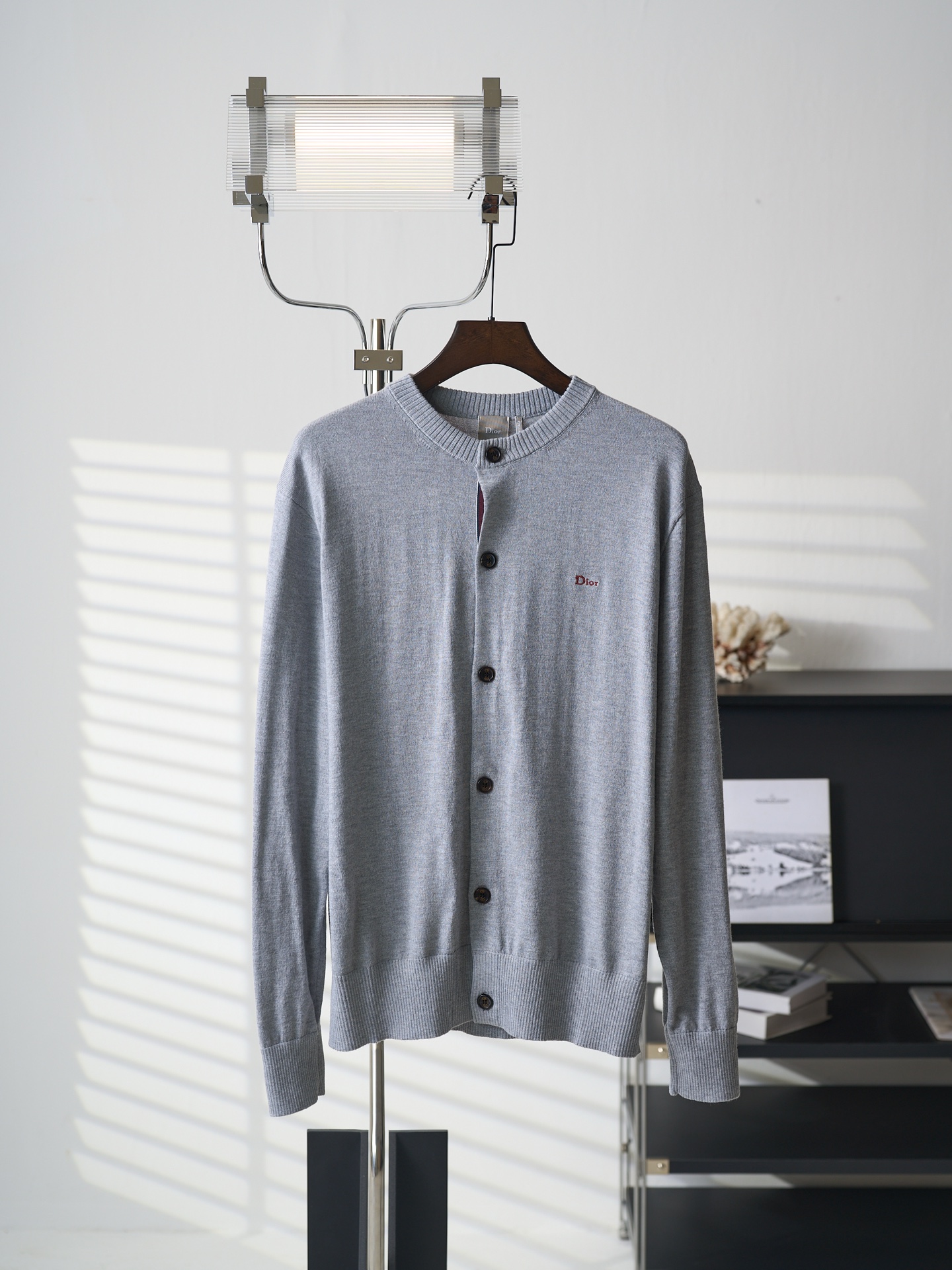 Dior 字母刺绣标识织带针织开衫