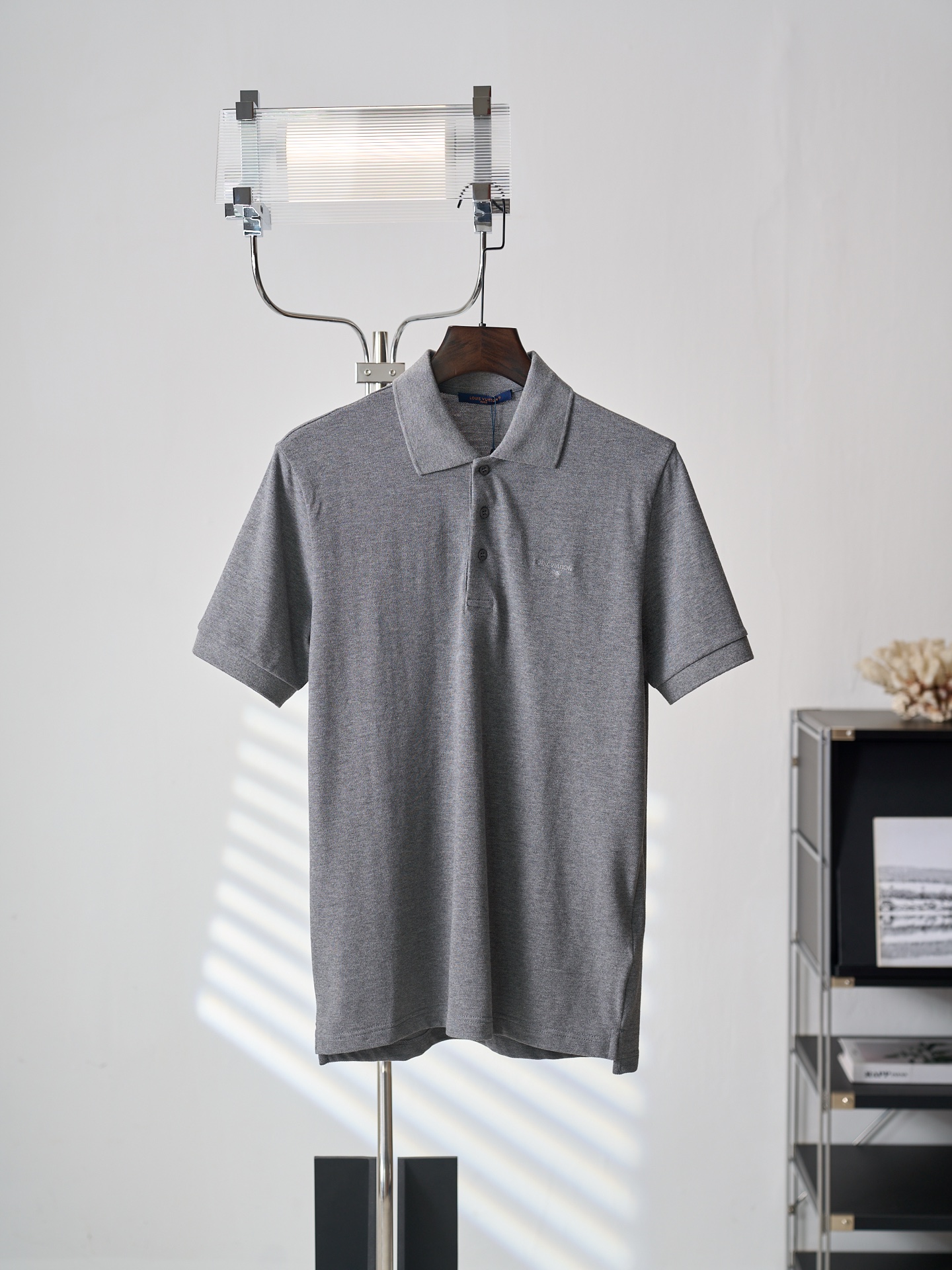 P140 【实物挂拍】LV/路易威登 小标字母刺绣珠地棉短袖POLO衫 【现货S M L XL
