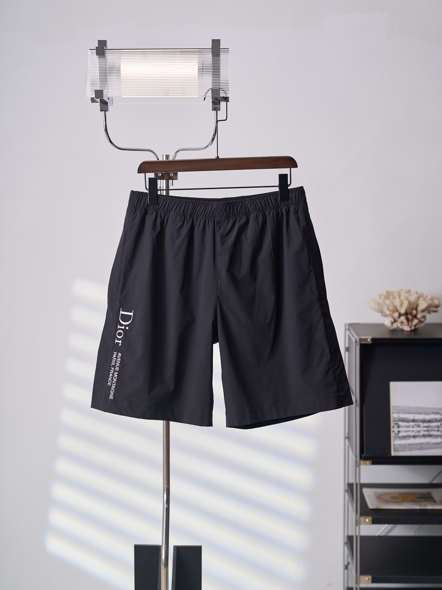 @ 155 [subasta colgante real] Pantalones cortos casuales DIOR/Dior con bolsillo lateral con cremallera y letras bordada…