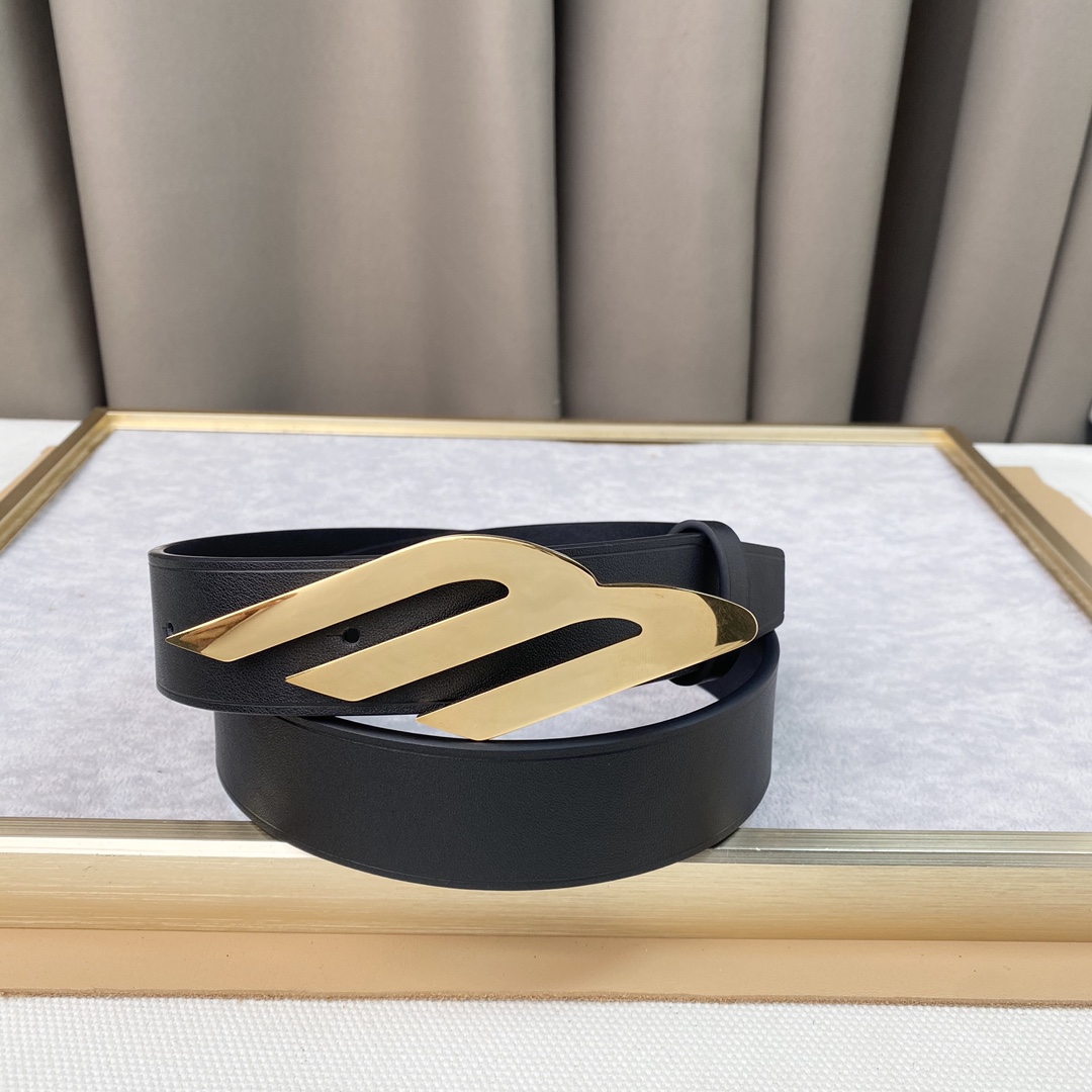 巴黎世家宽度3.5厘米头层牛皮亮面3B标识金属配件