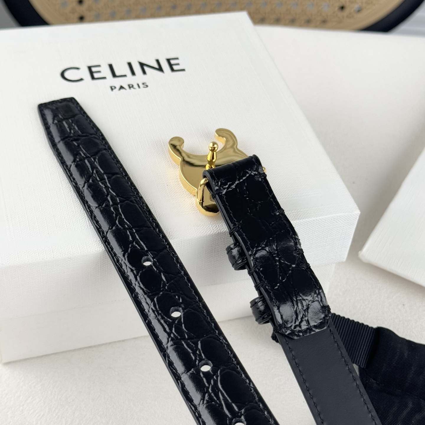 -Celin e新品立体浮标针扣女士腰带 意大利进口小牛皮 搭铜扣 宽度2.5