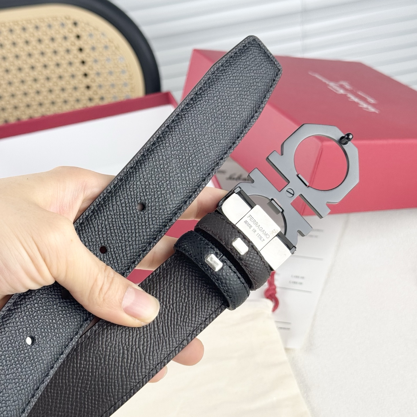 🎩🎩男士费拉，🐂、柔软细腻，百搭大方，宽3.5CM 、
官网同步，商务休闲均可使用！