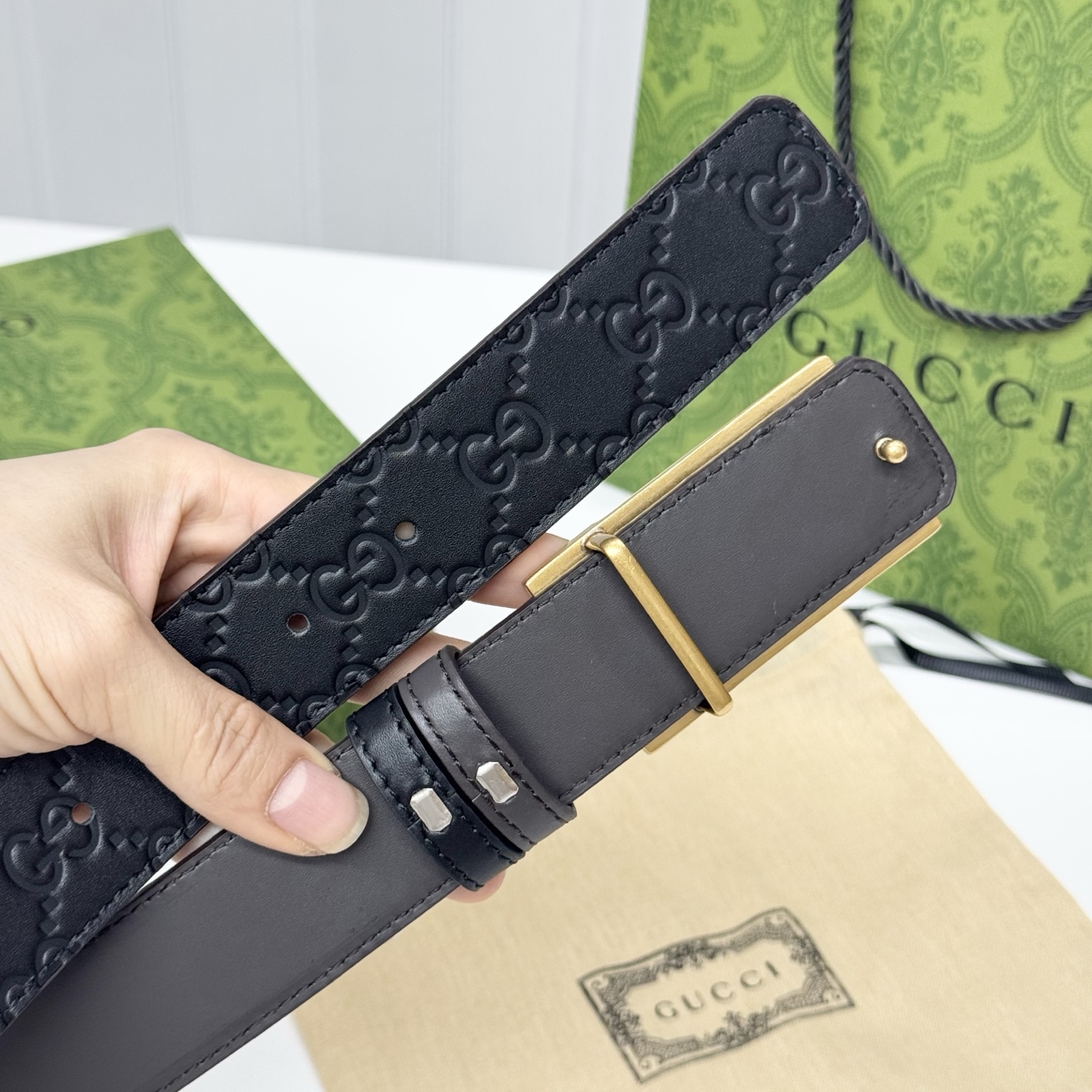 。 G家。适用商务休闲、正装、双面均可佩戴！3.5cm 最新款扣头，抛光扣头、时尚百搭