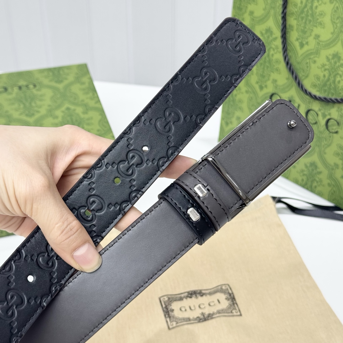 。 G家。适用商务休闲、正装、双面均可佩戴！3.5cm 最新款扣头，抛光扣头、时尚百搭
