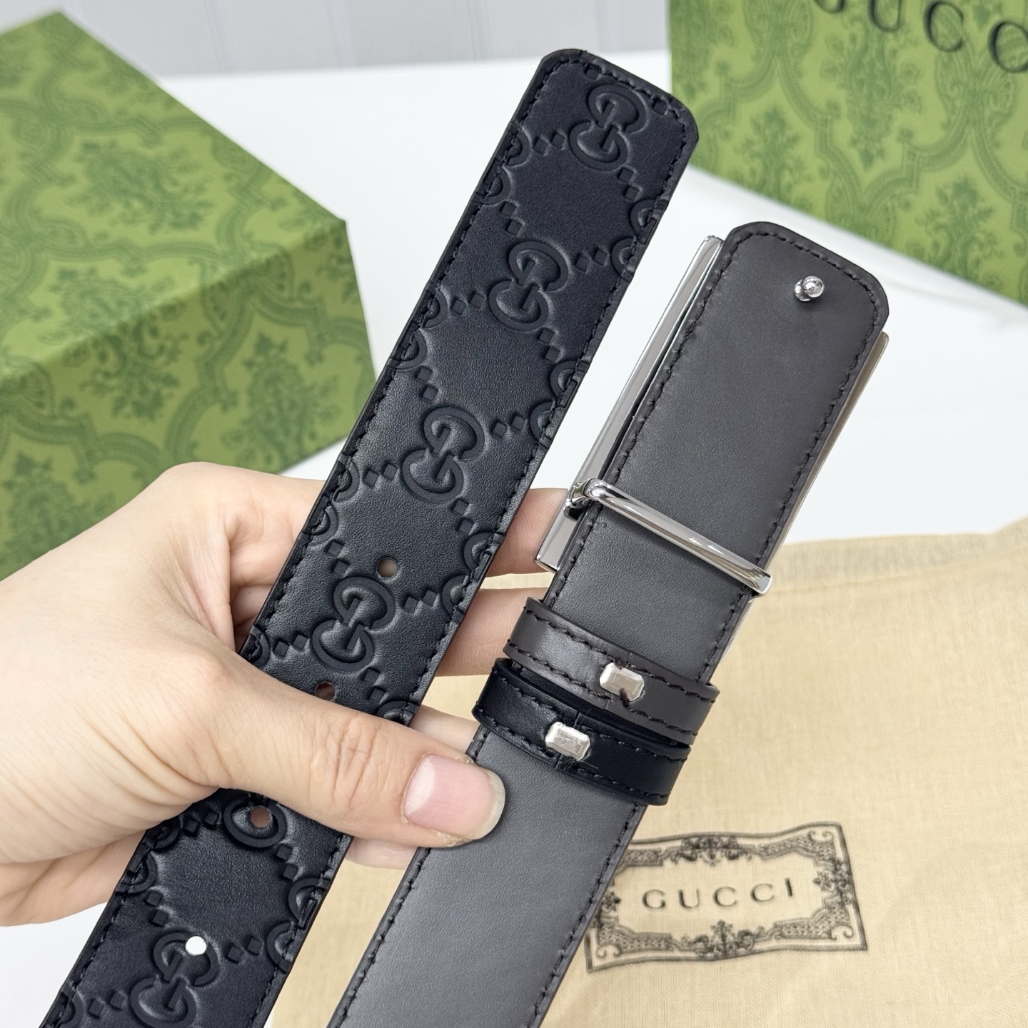 。 G家。适用商务休闲、正装、双面均可佩戴！3.5cm 最新款扣头，抛光扣头、时尚百搭
