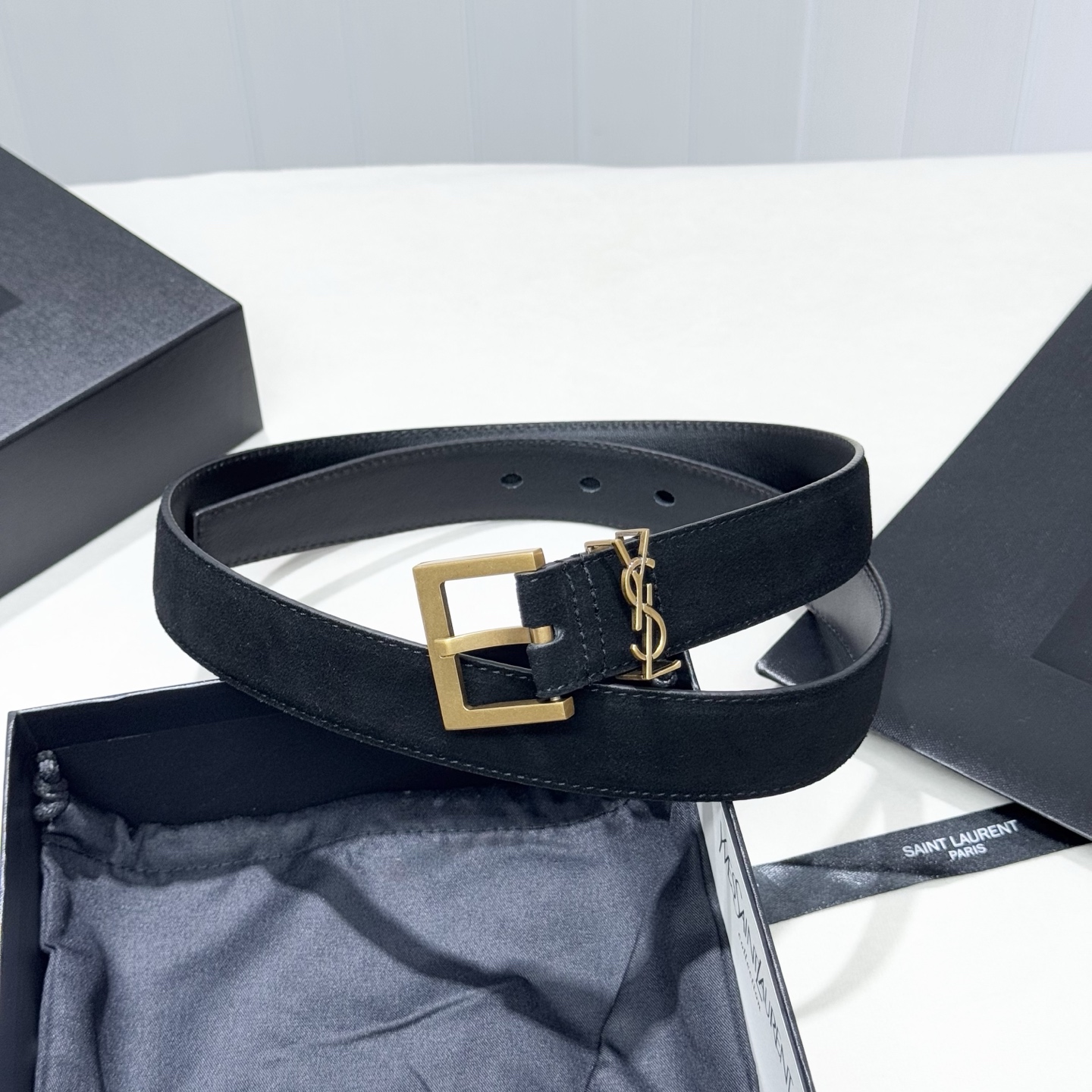 。 Saint Laurent圣罗兰 女士麂皮腰带皮带 经典颜色出货，每针每线都非常紧致，YSL古金原版