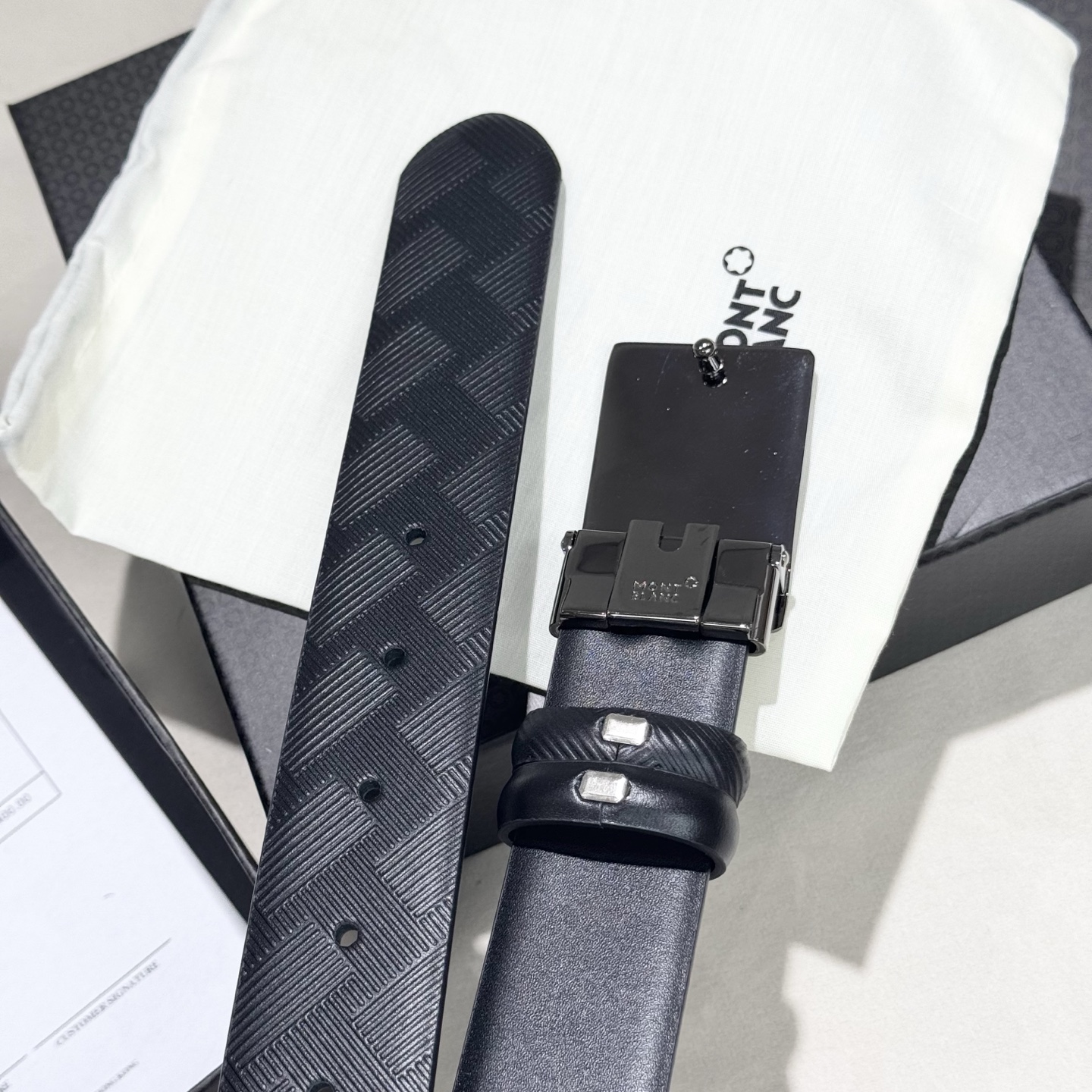 🎩🎩男士万宝龙🐲柔软细腻，百搭大方，宽3.5CM 、可裁剪款式官网同步，商务休闲均可使用！