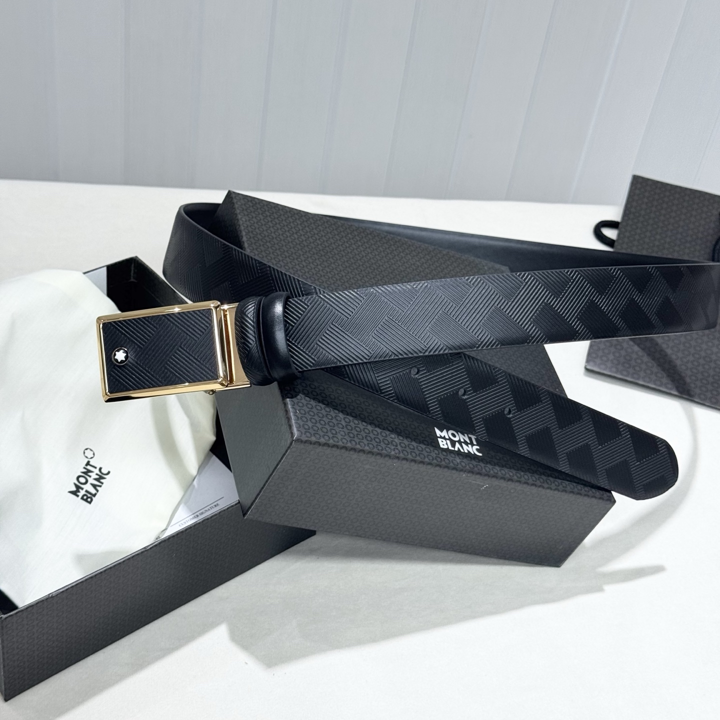 🎩🎩男士万宝龙🐲柔软细腻，百搭大方，宽3.5CM 、可裁剪款式官网同步，商务休闲均可使用！