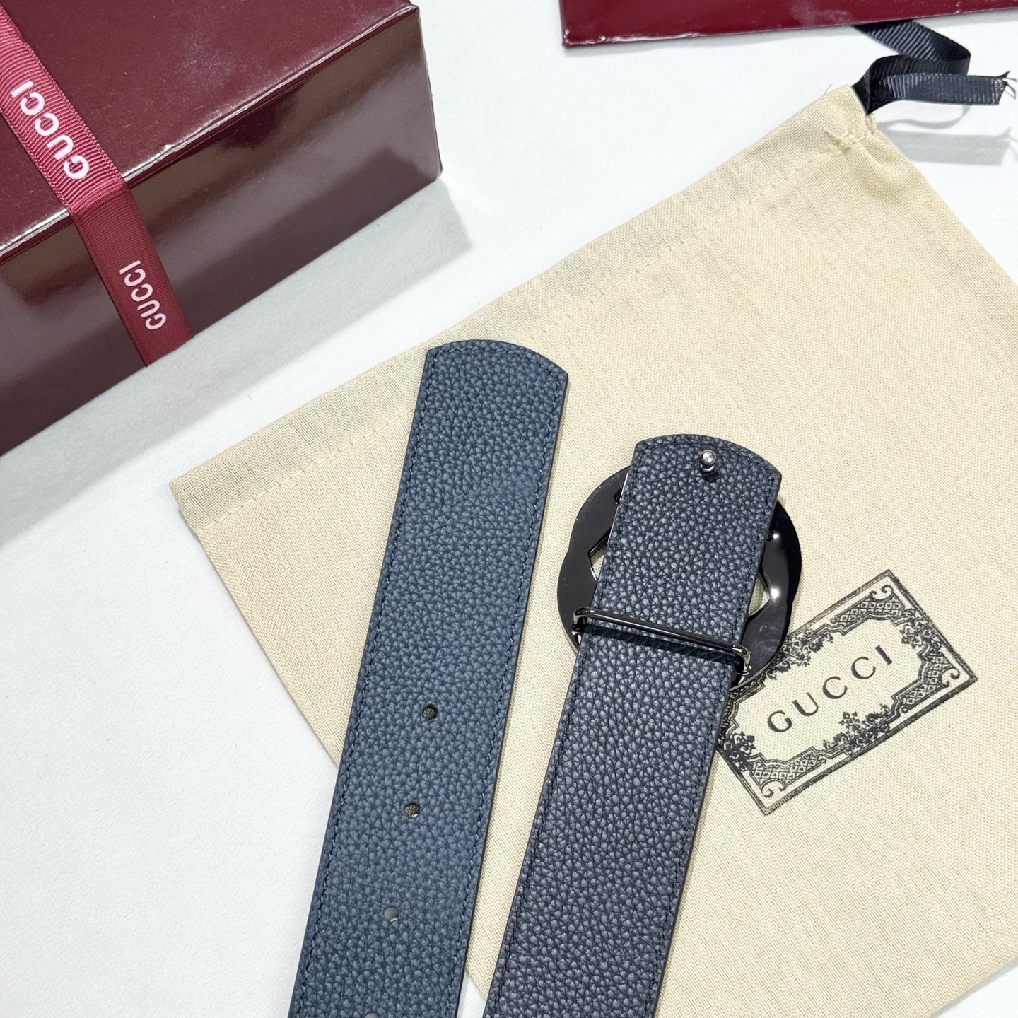 。 G家。商务休闲、正装均可佩戴！3.8cm 最新款扣头，抛光扣头、时尚百搭双面均可佩戴