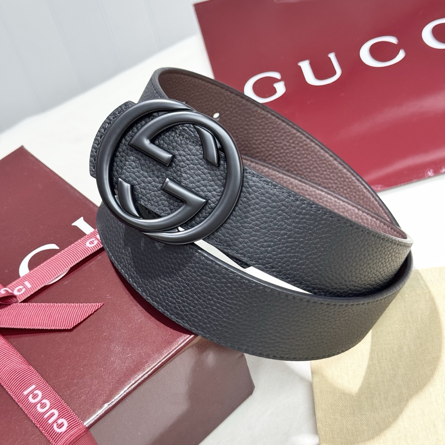 。 G家。商务休闲、正装均可佩戴！3.8cm 最新款扣头，抛光扣头、时尚百搭双面均可佩戴