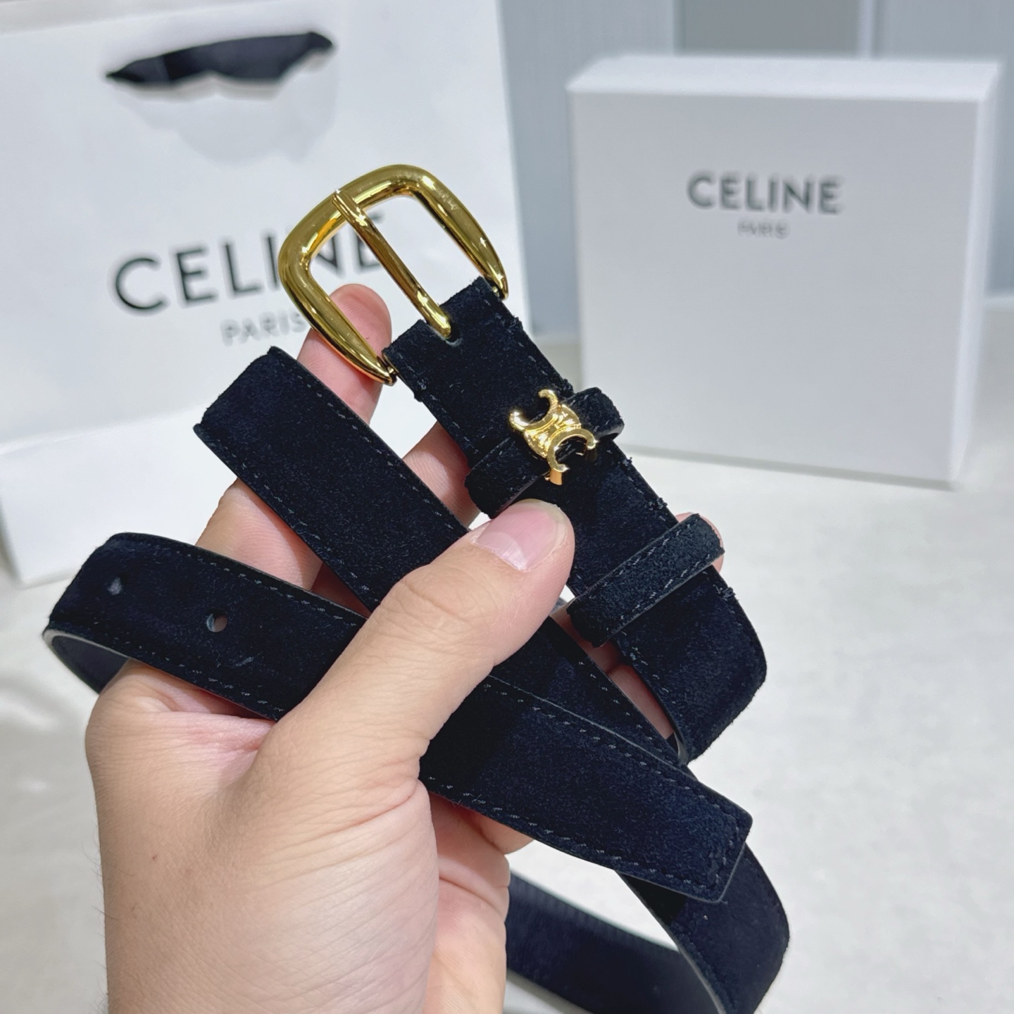 -Celine 新品立体浮标针扣女士腰带 意大利进口小牛皮 宽度2.5(亮金扣)-Chinese wholesaler seller Clothes Bags handbags wholesale Shoes High Quatity wholesaler seller Cheap Sneakers from China Factory Chinese suppliers china wholesale clothing wholesaler seller -Celine 新品立体浮标针扣女士腰带 意大利进口小牛皮 宽度2.5(亮金扣)