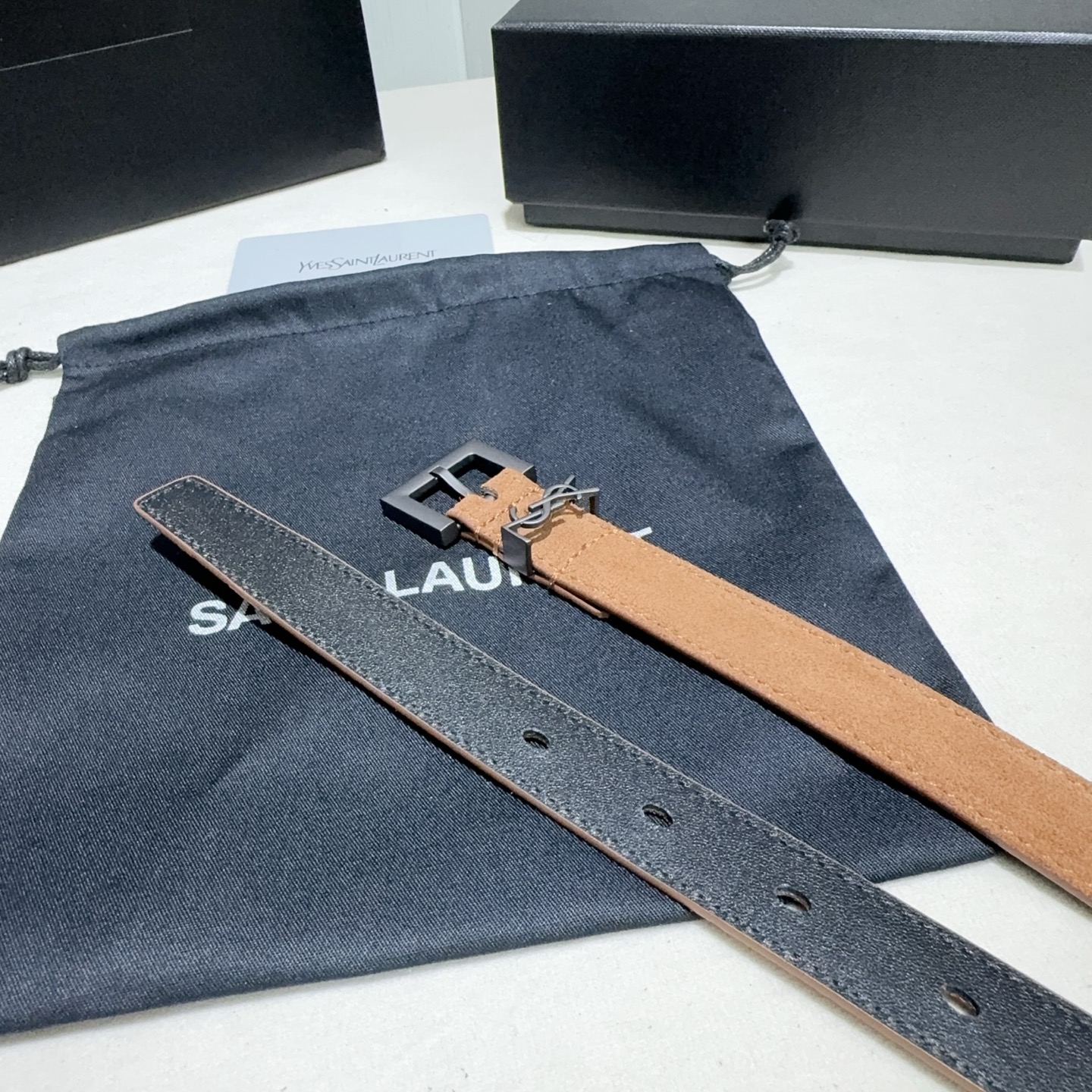 Saint Laurent圣罗兰 女士秋冬绒面腰带皮带 古金 古银 沙黑-Top High Quatity Cheap Sneakers Fashion Clothing Clothes Bags handbags Shoes of all Brand wholesale With The best Quality And Beautiful Price from China Factory Chinese suppliers wholesaler seller Saint Laurent圣罗兰 女士秋冬绒面腰带皮带 古金 古银 沙黑