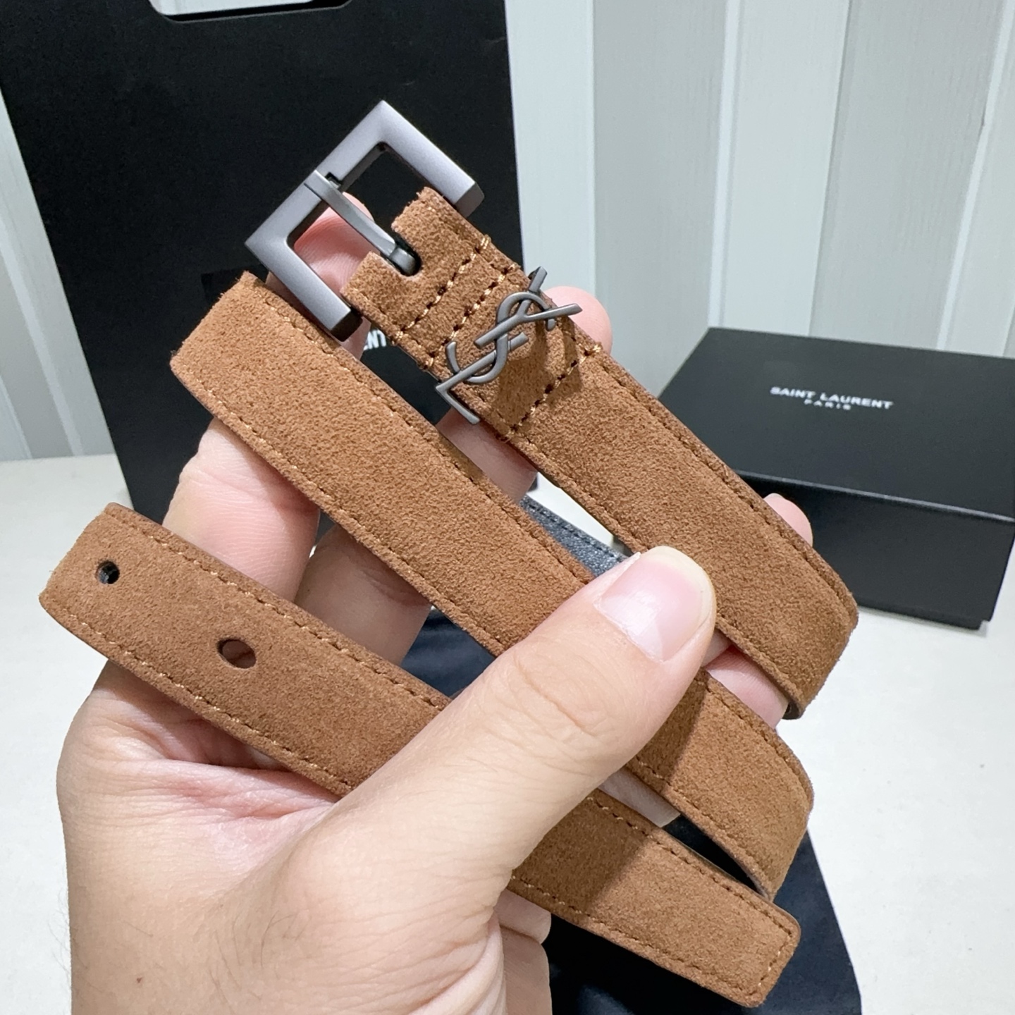 Saint Laurent圣罗兰 女士秋冬绒面腰带皮带 古金 古银 沙黑-Top High Quatity Cheap Sneakers Fashion Clothing Clothes Bags handbags Shoes of all Brand wholesale With The best Quality And Beautiful Price from China Factory Chinese suppliers wholesaler seller Saint Laurent圣罗兰 女士秋冬绒面腰带皮带 古金 古银 沙黑