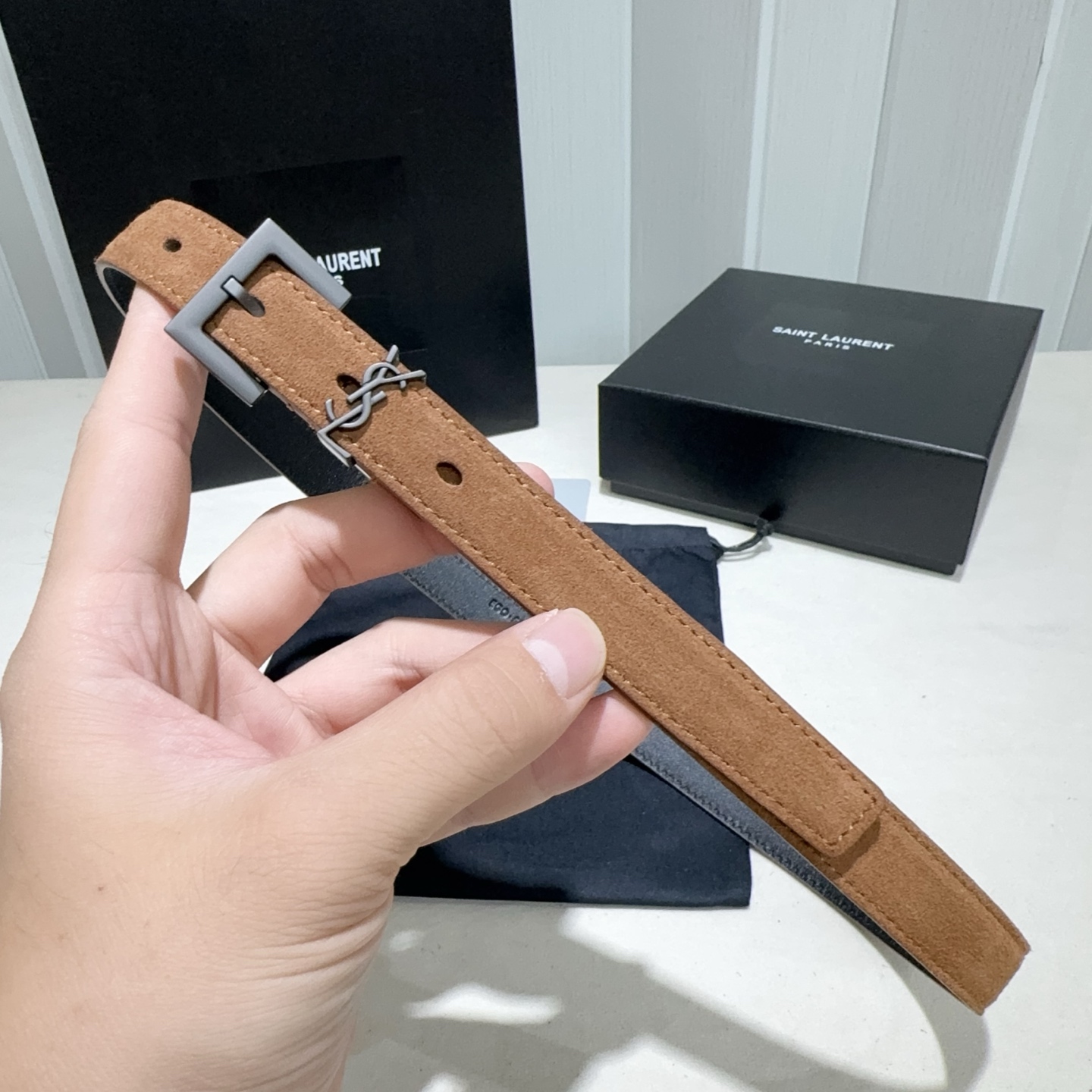 Saint Laurent圣罗兰 女士秋冬绒面腰带皮带 古金 古银 沙黑-Top High Quatity Cheap Sneakers Fashion Clothing Clothes Bags handbags Shoes of all Brand wholesale With The best Quality And Beautiful Price from China Factory Chinese suppliers wholesaler seller Saint Laurent圣罗兰 女士秋冬绒面腰带皮带 古金 古银 沙黑
