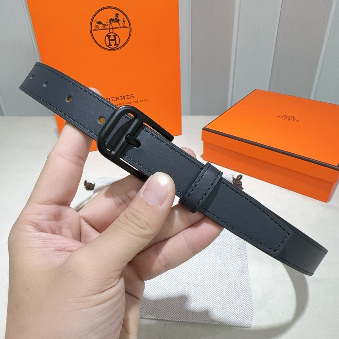 爱马仕 Hunter牛皮腰带 搭配金属皮带扣 （蓝色亮银扣）