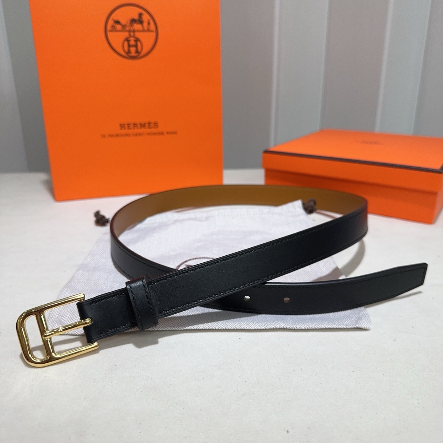 爱马仕 Hunter牛皮腰带 搭配金属皮带扣-Top High Quatity Cheap Sneakers Fashion Clothing Clothes Bags handbags Shoes of all Brand wholesale With The best Quality And Beautiful Price from China Factory Chinese suppliers wholesaler seller 爱马仕 Hunter牛皮腰带 搭配金属皮带扣