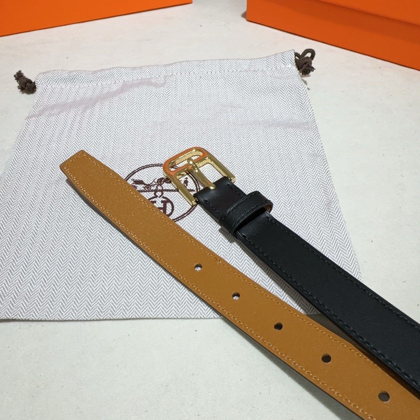 爱马仕 Hunter牛皮腰带 搭配金属皮带扣-Top High Quatity Cheap Sneakers Fashion Clothing Clothes Bags handbags Shoes of all Brand wholesale With The best Quality And Beautiful Price from China Factory Chinese suppliers wholesaler seller 爱马仕 Hunter牛皮腰带 搭配金属皮带扣