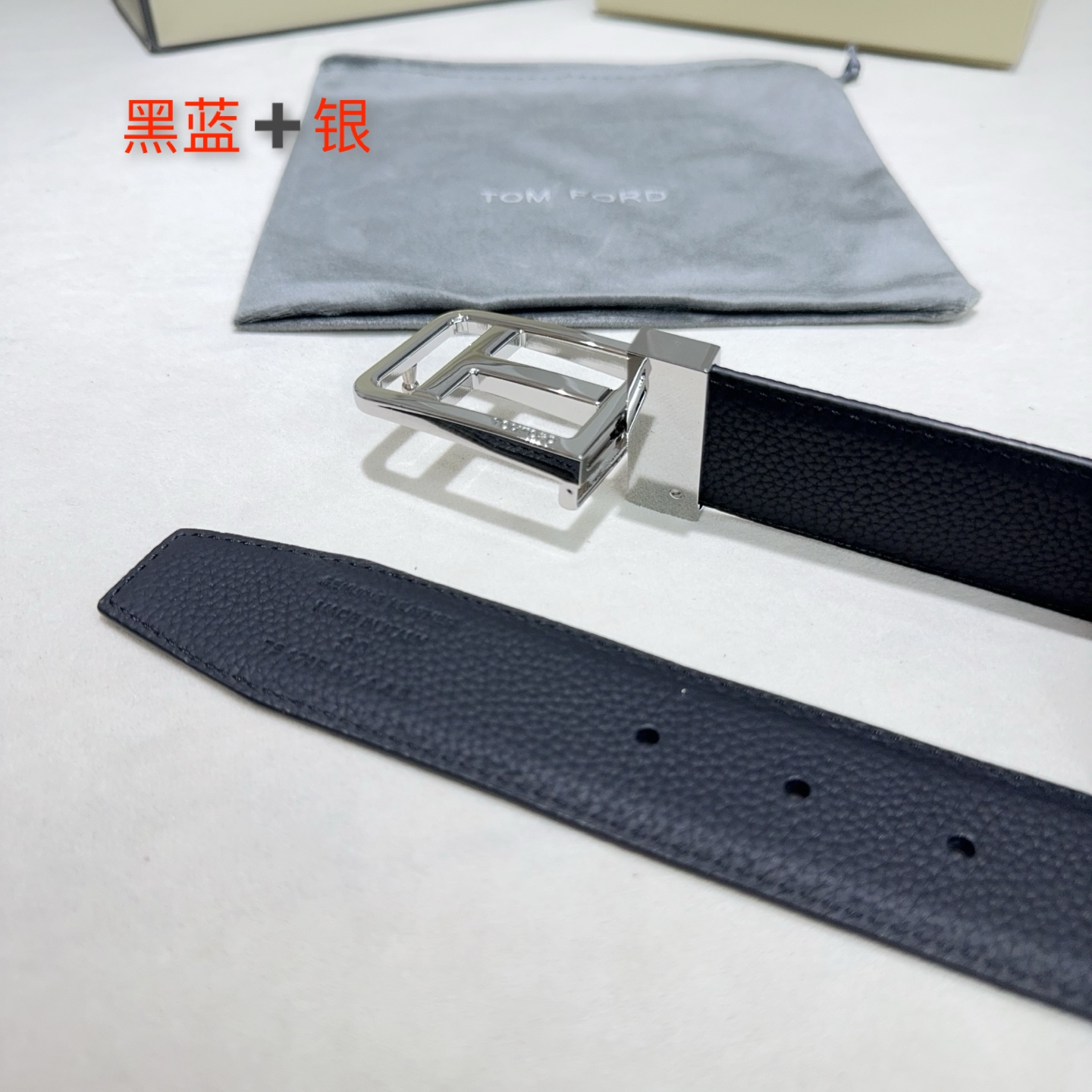 男士TF（汤尼.福特） 采用双面头层牛皮 Togo纹纯铜精品扣头打造 双面可用 黑配蓝 黑配咖啡金色 银色 抢色扣头