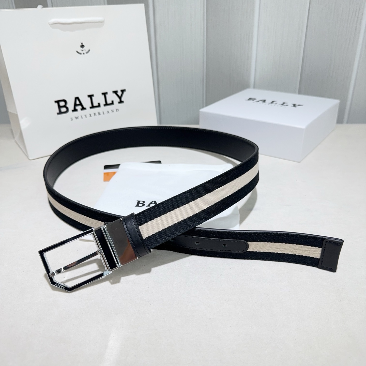 BALLY (巴利) 黑白布搭黑色牛皮银色滴胶 扣头