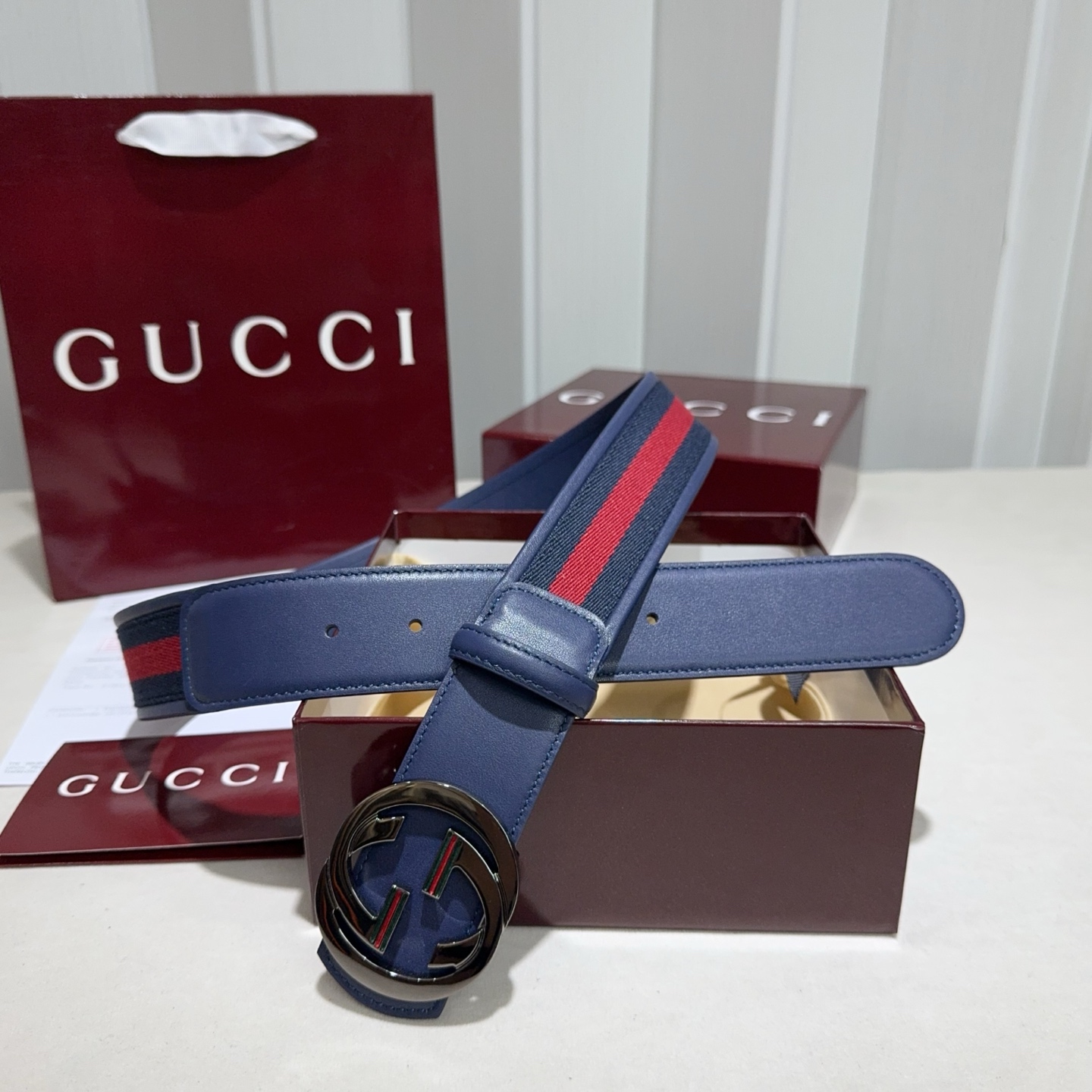 GUCCI(古奇新款) 采用织带布搭配双面头层牛皮 红蓝布包边蓝色牛皮亮金 亮银 亮枪 扣头-Top High Quatity Cheap Sneakers Fashion Clothing Clothes Bags handbags Shoes of all Brand wholesale With The best Quality And Beautiful Price from China Factory Chinese suppliers wholesaler seller GUCCI(古奇新款) 采用织带布搭配双面头层牛皮 红蓝布包边蓝色牛皮亮金 亮银 亮枪 扣头