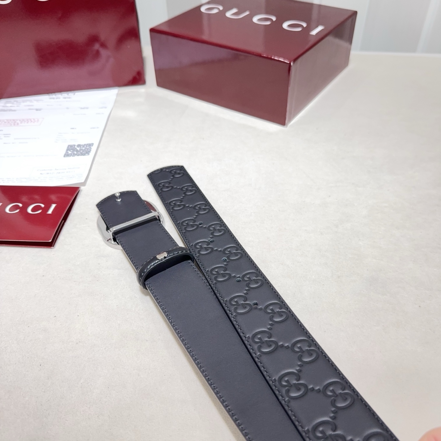 GUCCI（古奇新款） 采用压花纹搭配双面头层牛皮 黑色亮金 亮银 亮枪 扣头