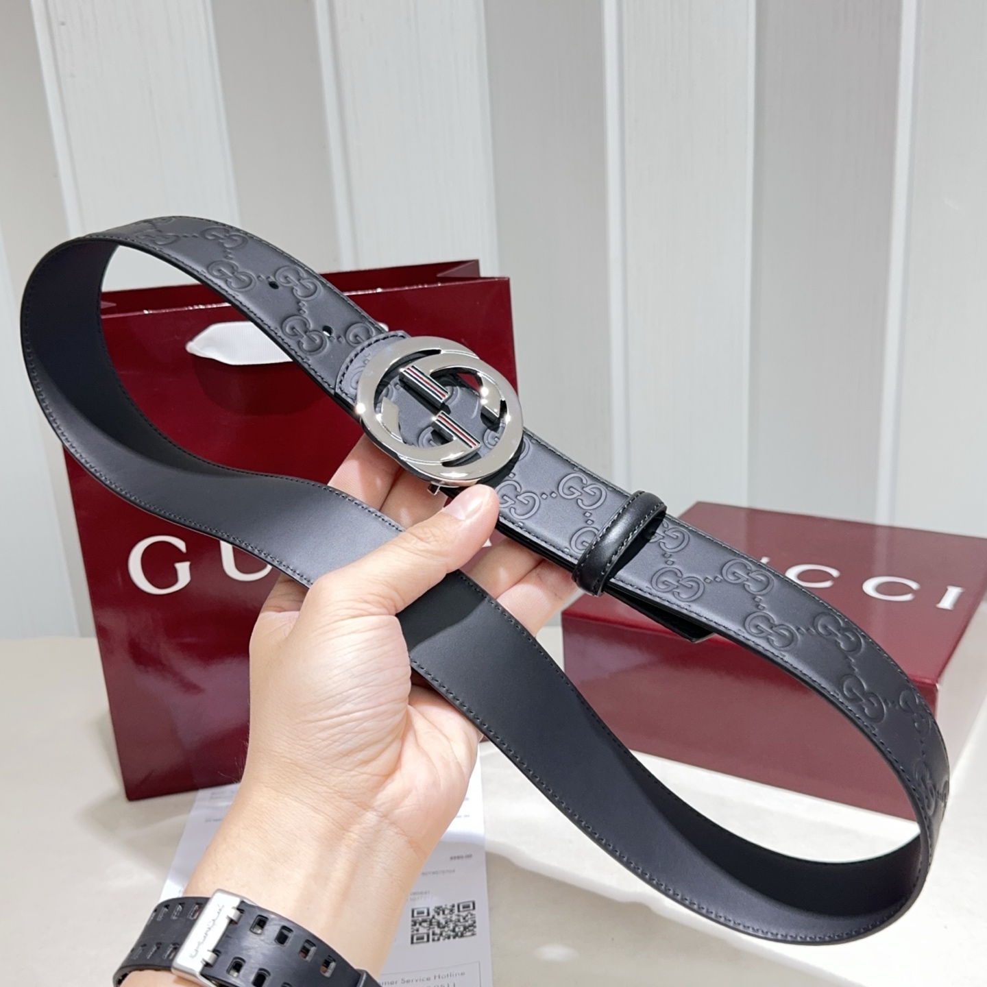 GUCCI（古奇新款） 采用压花纹搭配双面头层牛皮 黑色亮金 亮银 亮枪 扣头