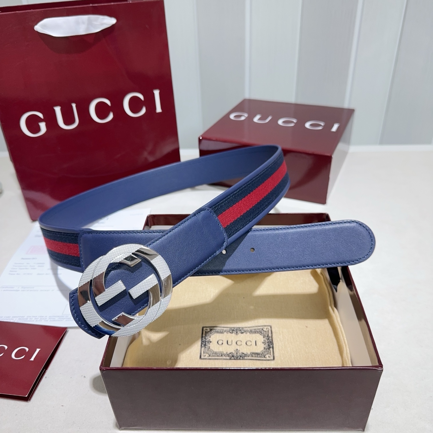 🎐GUCCI🎐（古奇新款）采用双面togo纹头层牛皮 ➕纯钢精品花纹扣头打造 双面可用，柔软细腻，休闲商