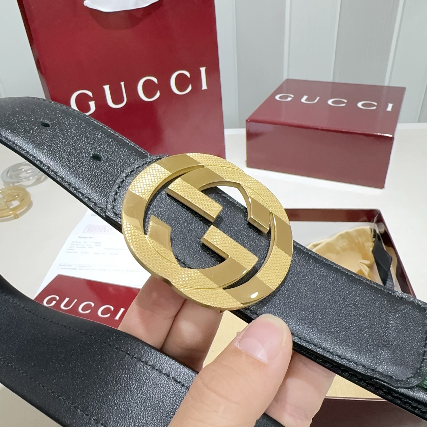 🎐GUCCI🎐（古奇新款）采用织带布搭配双面头层牛皮 ➕纯钢精品花纹扣头打造 双面可用，柔软细腻，休闲商