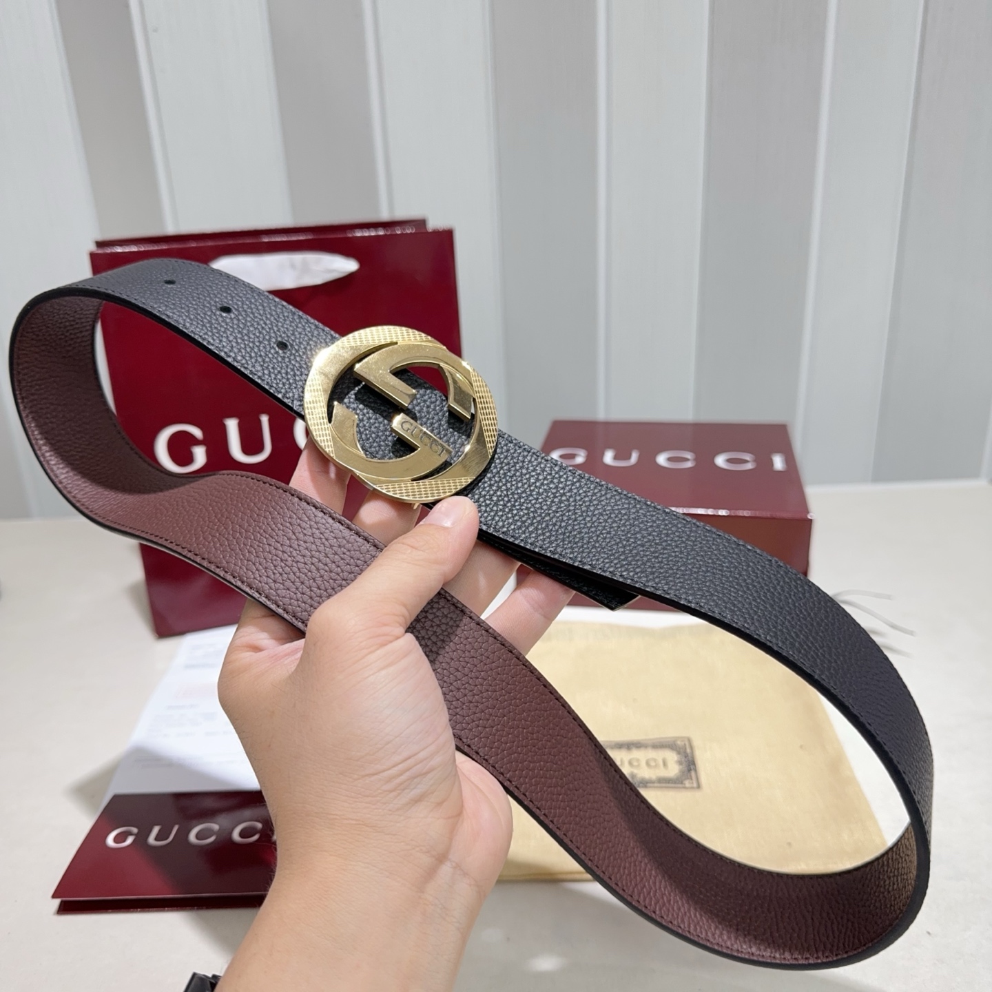 🎐GUCCI🎐（古奇新款）采用双面togo纹头层牛皮 ➕纯钢精品花纹扣头打造 双面可用，柔软细腻，休闲商