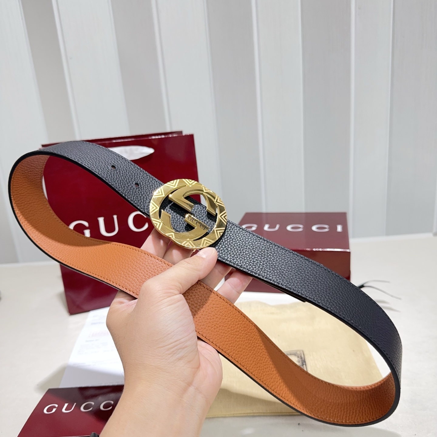 🎐GUCCI🎐（古奇新款）采用双面togo纹头层牛皮 ➕纯钢精品花纹扣头打造 双面可用，柔软细腻，休闲商