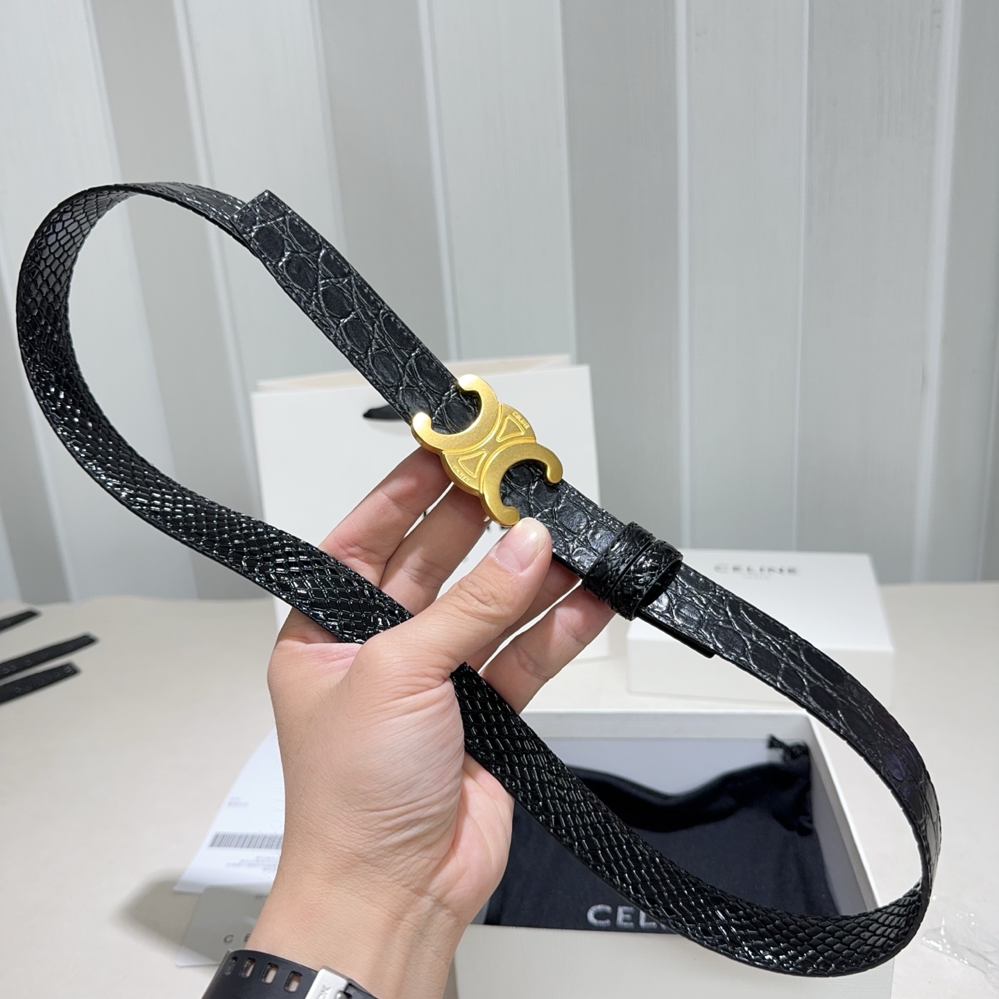 CELINE✨凯旋门蛇纹细腰｜yyds蛇纹肌理搭配石头纹+经典扣头一根腰带解锁N种穿搭精致感细款版型勾勒