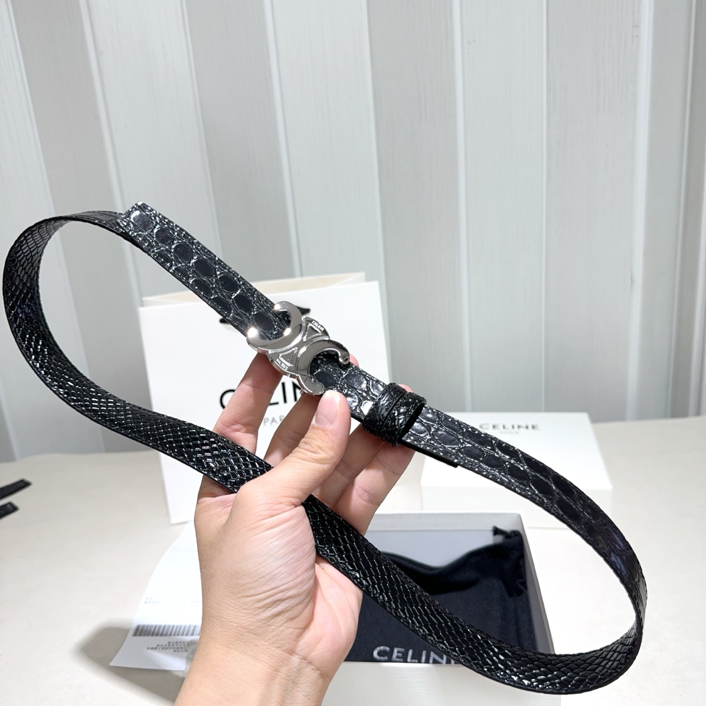 CELINE✨凯旋门蛇纹细腰｜yyds蛇纹肌理搭配石头纹+经典扣头一根腰带解锁N种穿搭精致感细款版型勾勒