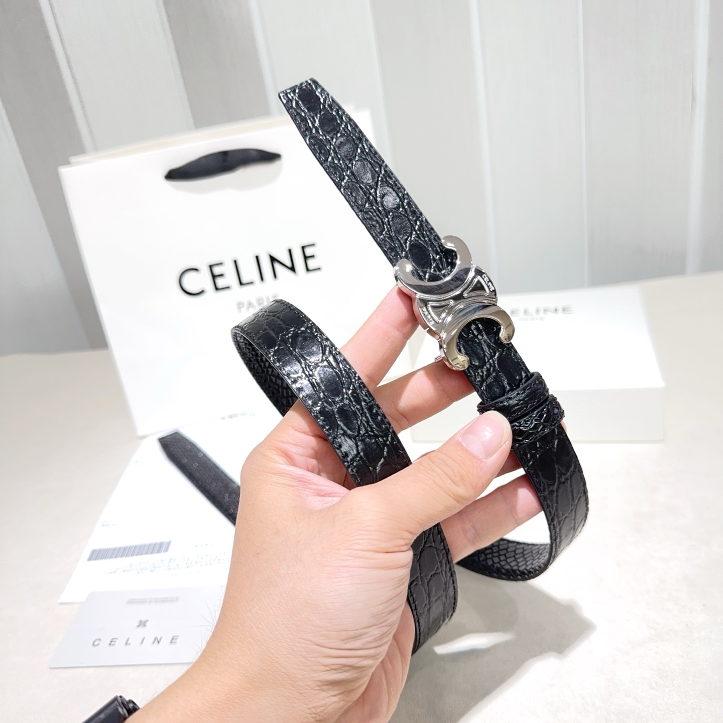 CELINE✨凯旋门蛇纹细腰｜yyds蛇纹肌理搭配石头纹+经典扣头一根腰带解锁N种穿搭精致感细款版型勾勒