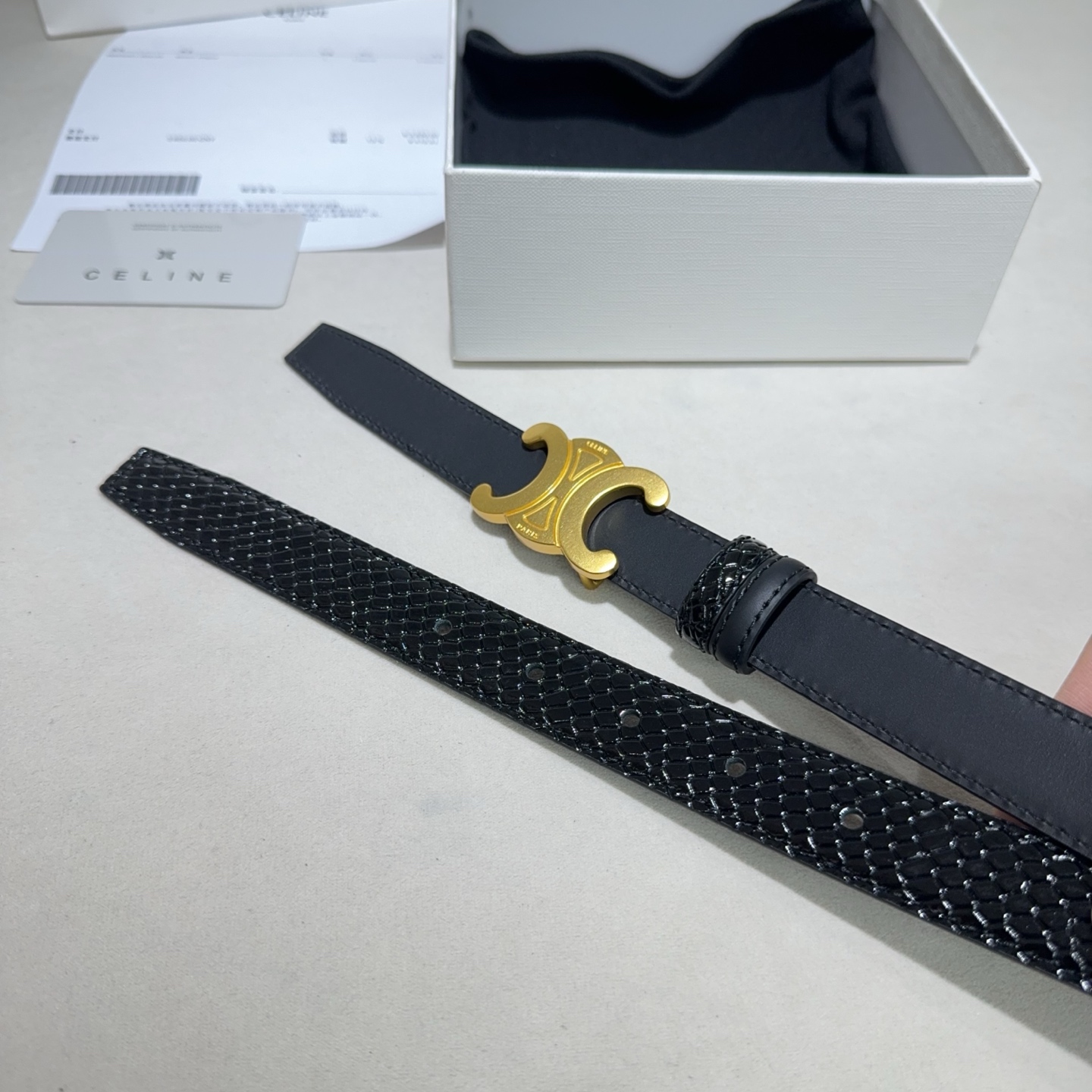 CELINE✨凯旋门蛇纹细腰｜yyds蛇纹肌理搭配平纹牛皮+经典扣头一根腰带解锁N种穿搭精致感细款版型勾
